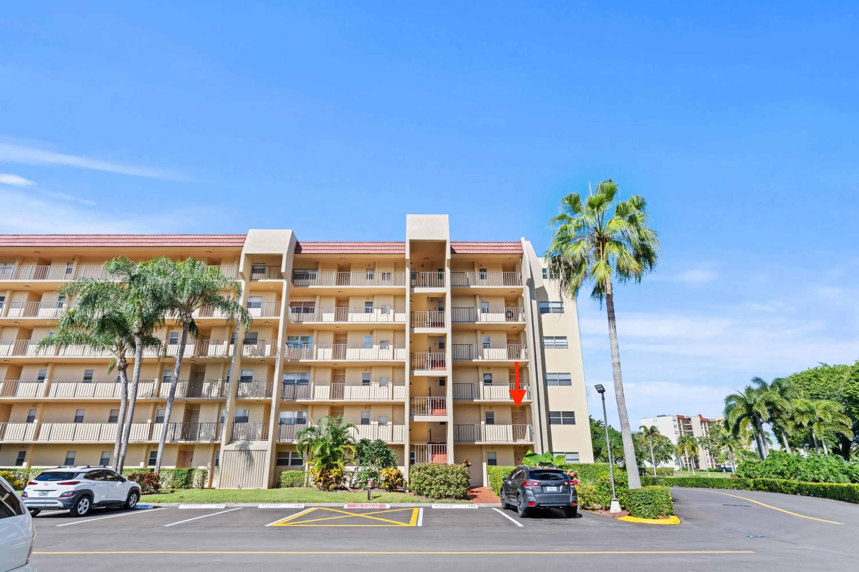3590 Via Poinciana #216