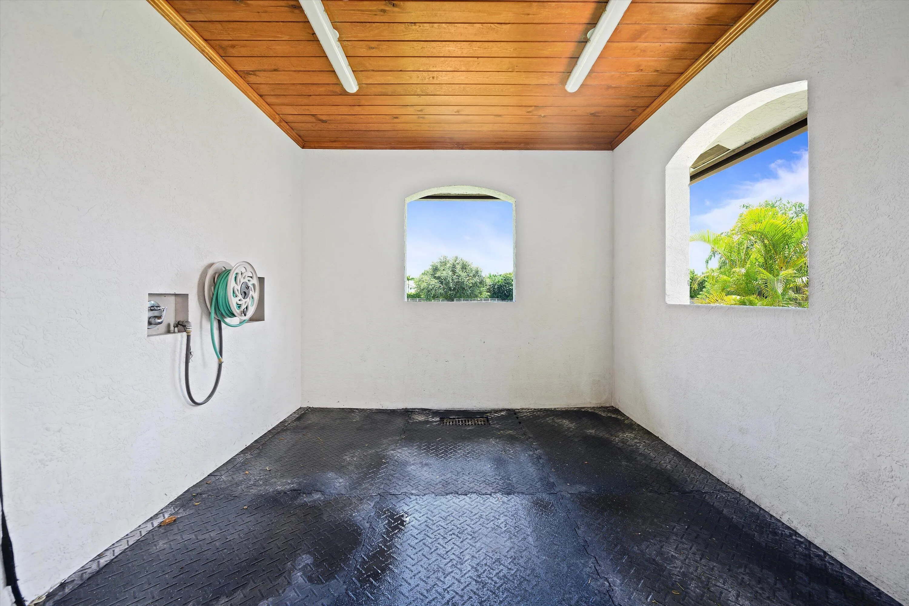 14883 Equestrian Way