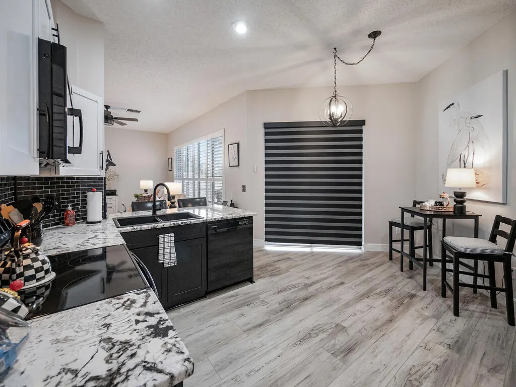 1169 MOURNING DOVE Lane