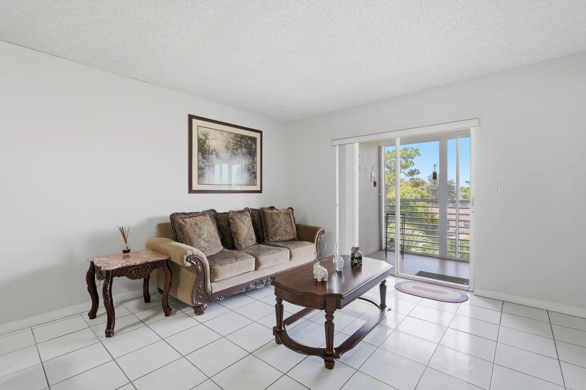2606 Garden Drive S #305
