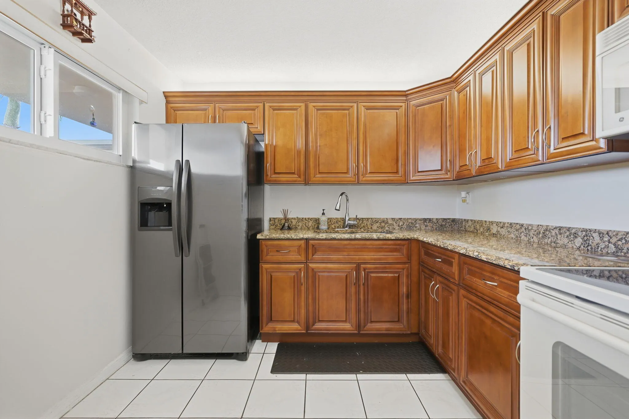 2606 Garden Drive S #305