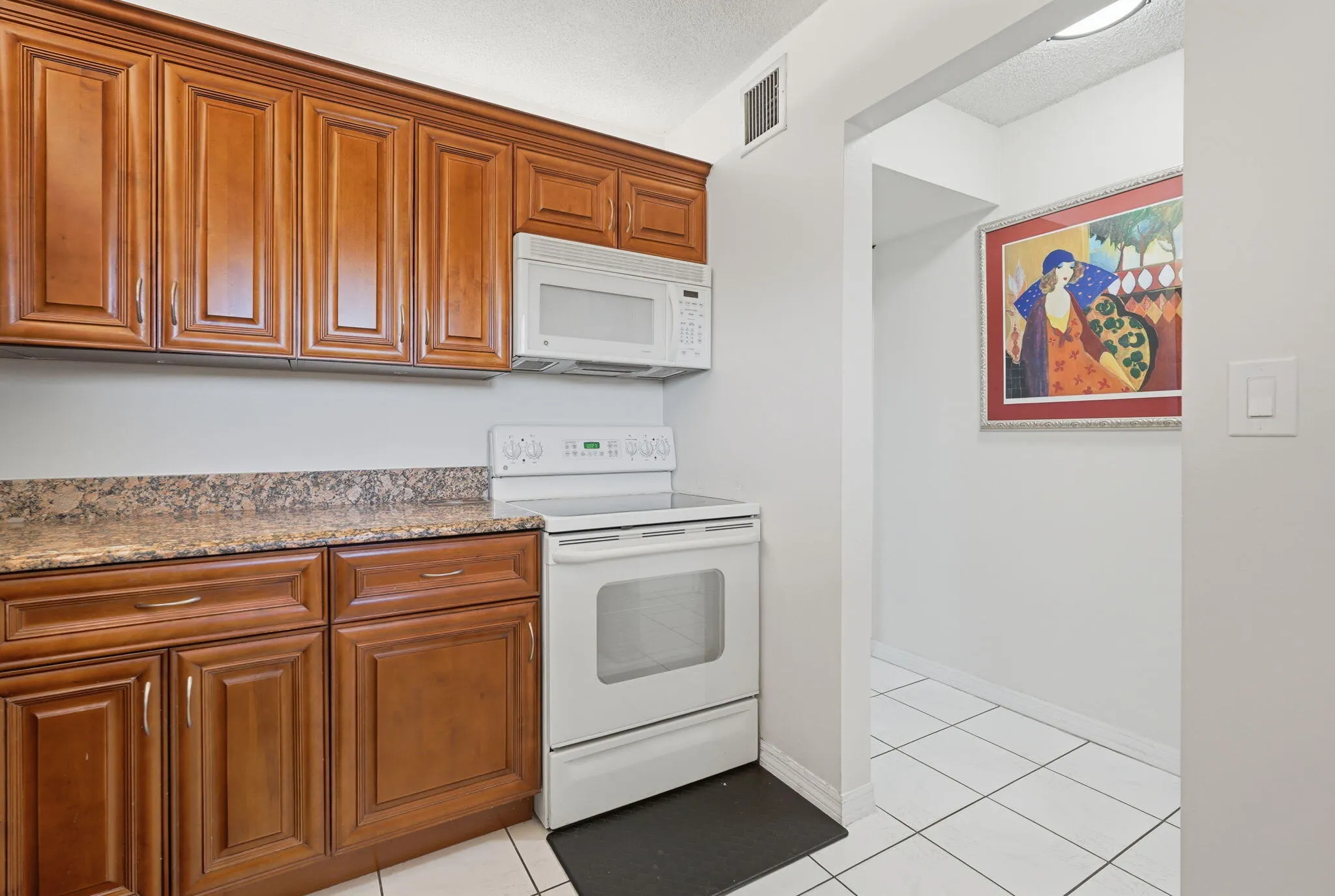 2606 Garden Drive S #305