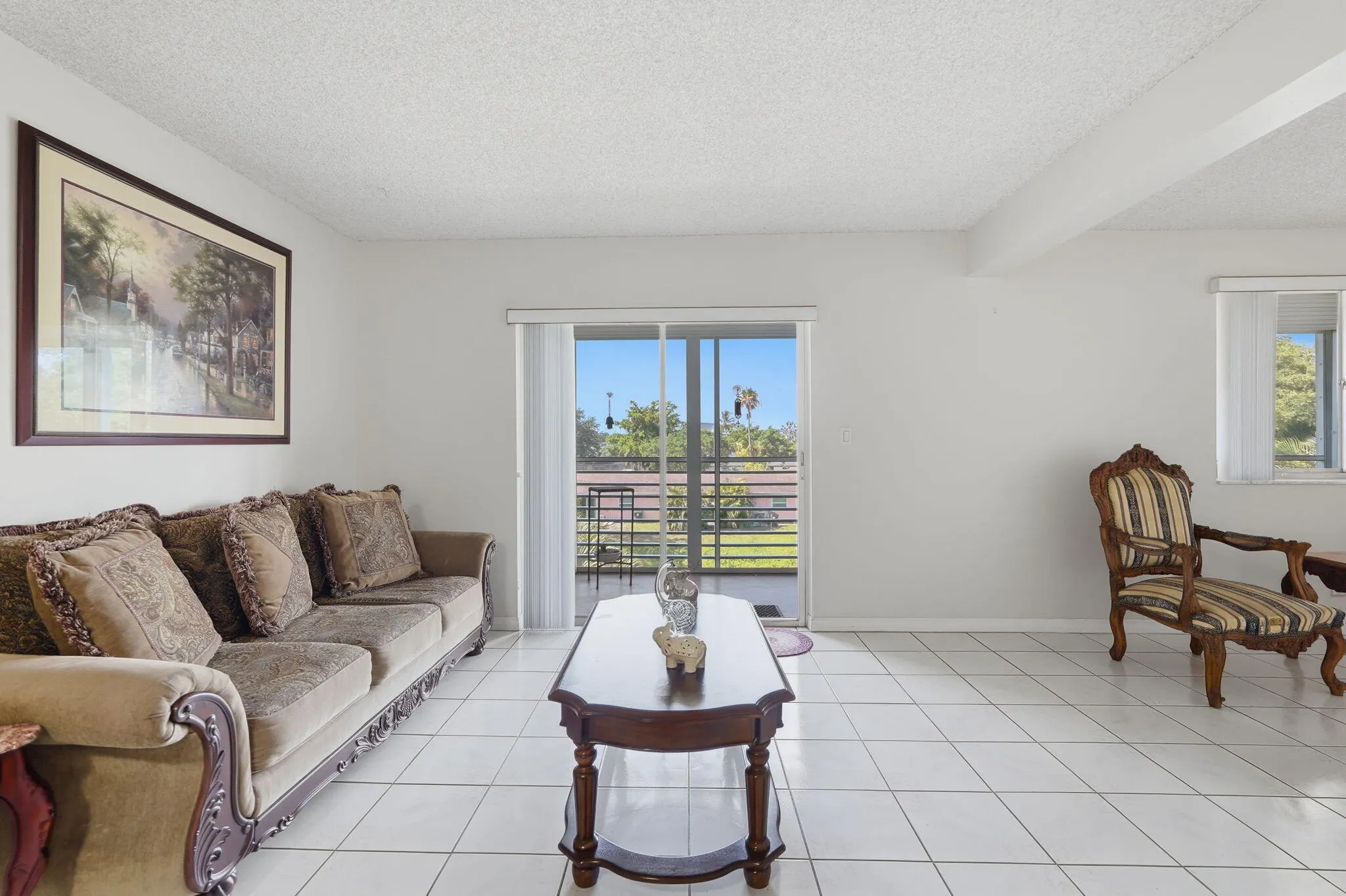 2606 Garden Drive S #305