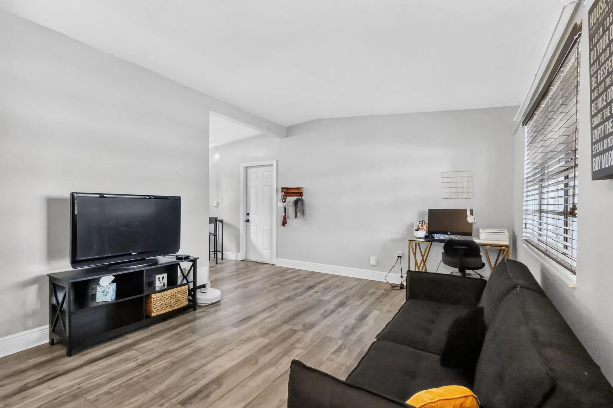 3842 Ocala Road