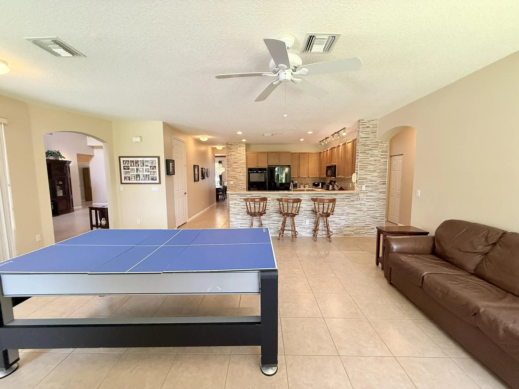 9563 SEDGEWOOD Drive