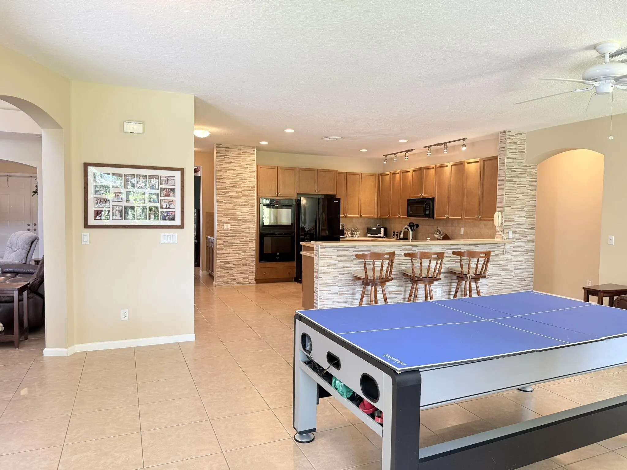 9563 SEDGEWOOD Drive