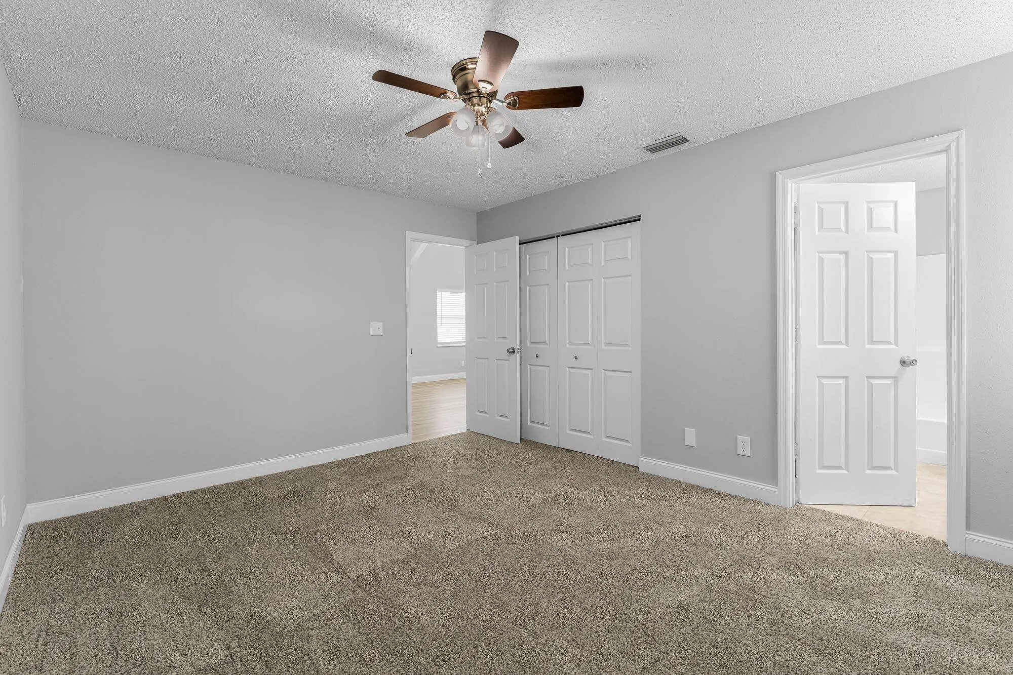1646 3RD Court SW