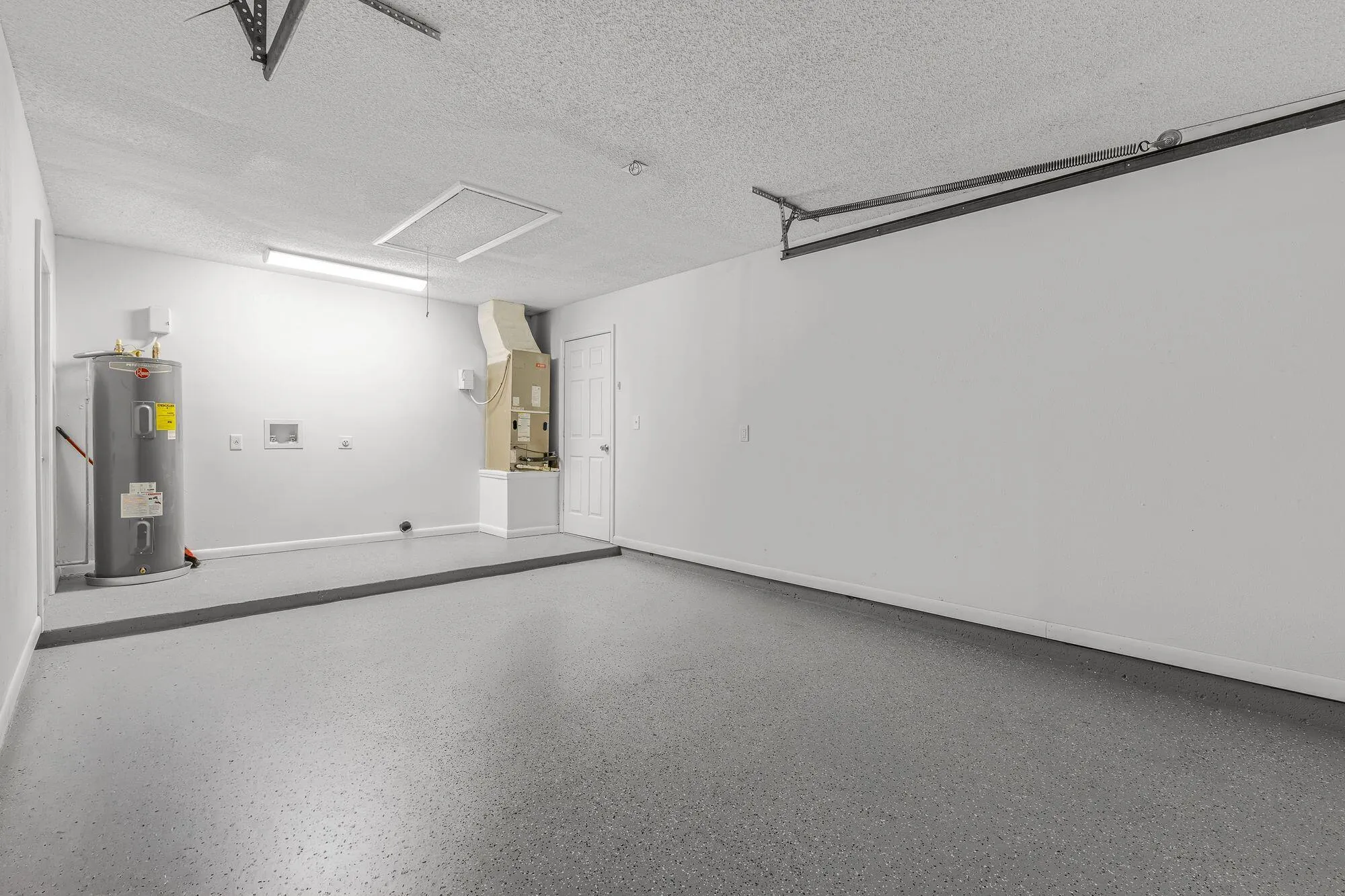 1646 3RD Court SW