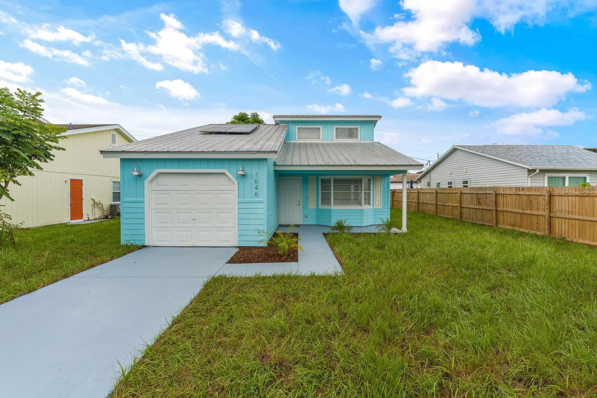 1646 3RD Court SW