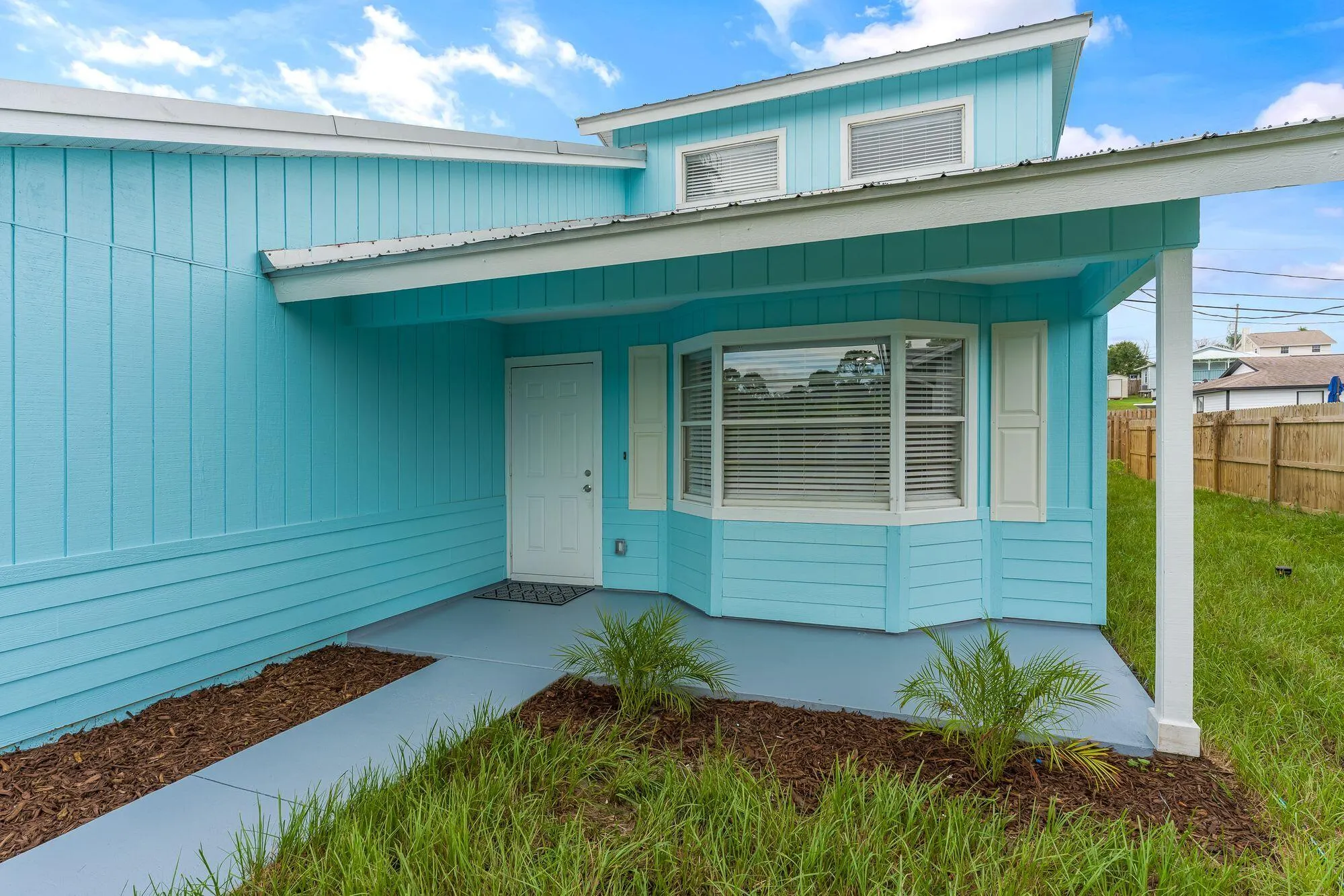 1646 3RD Court SW