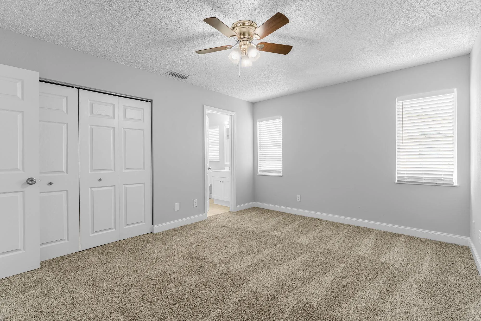 1646 3RD Court SW