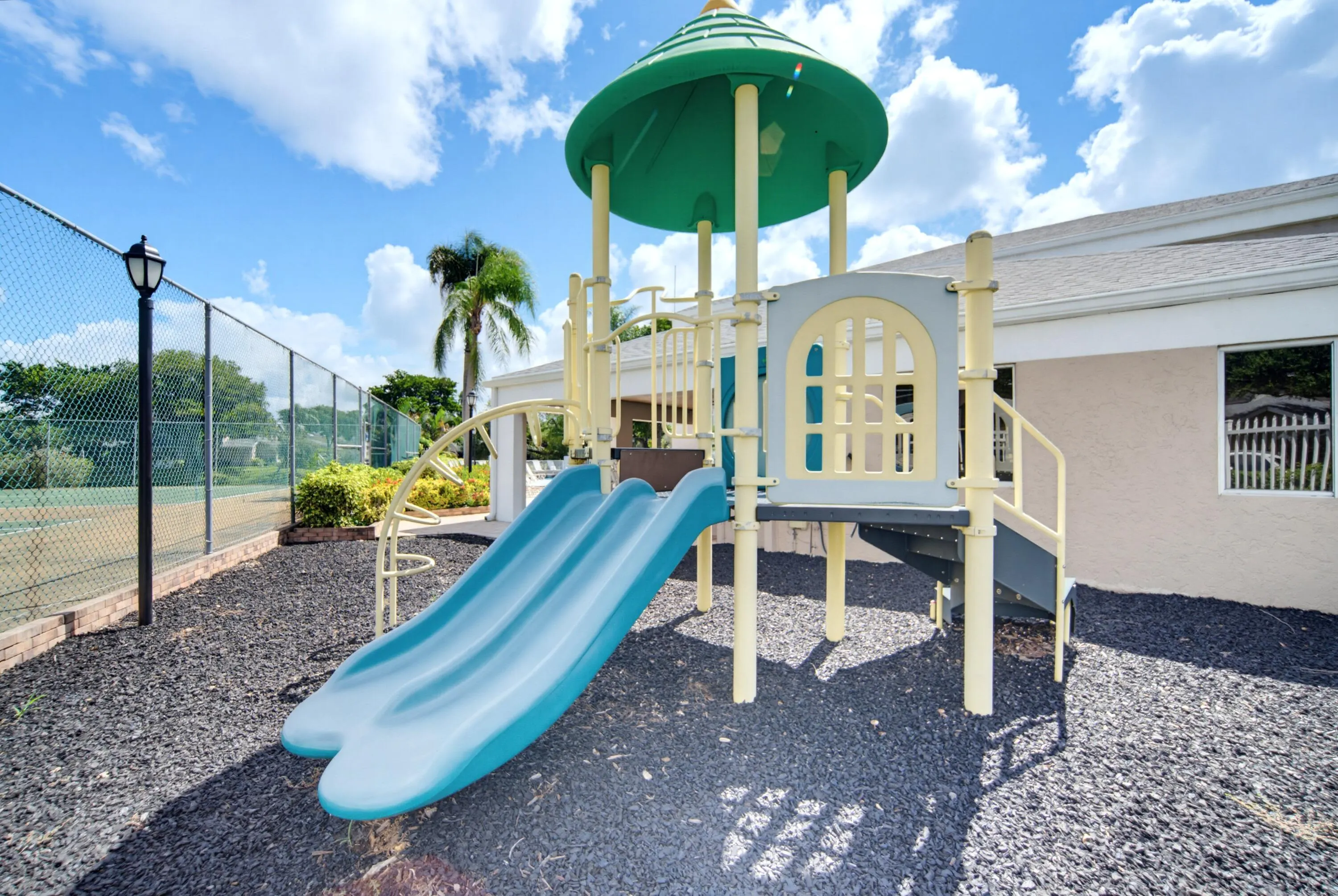 2276 DISCOVERY Circle W #2276