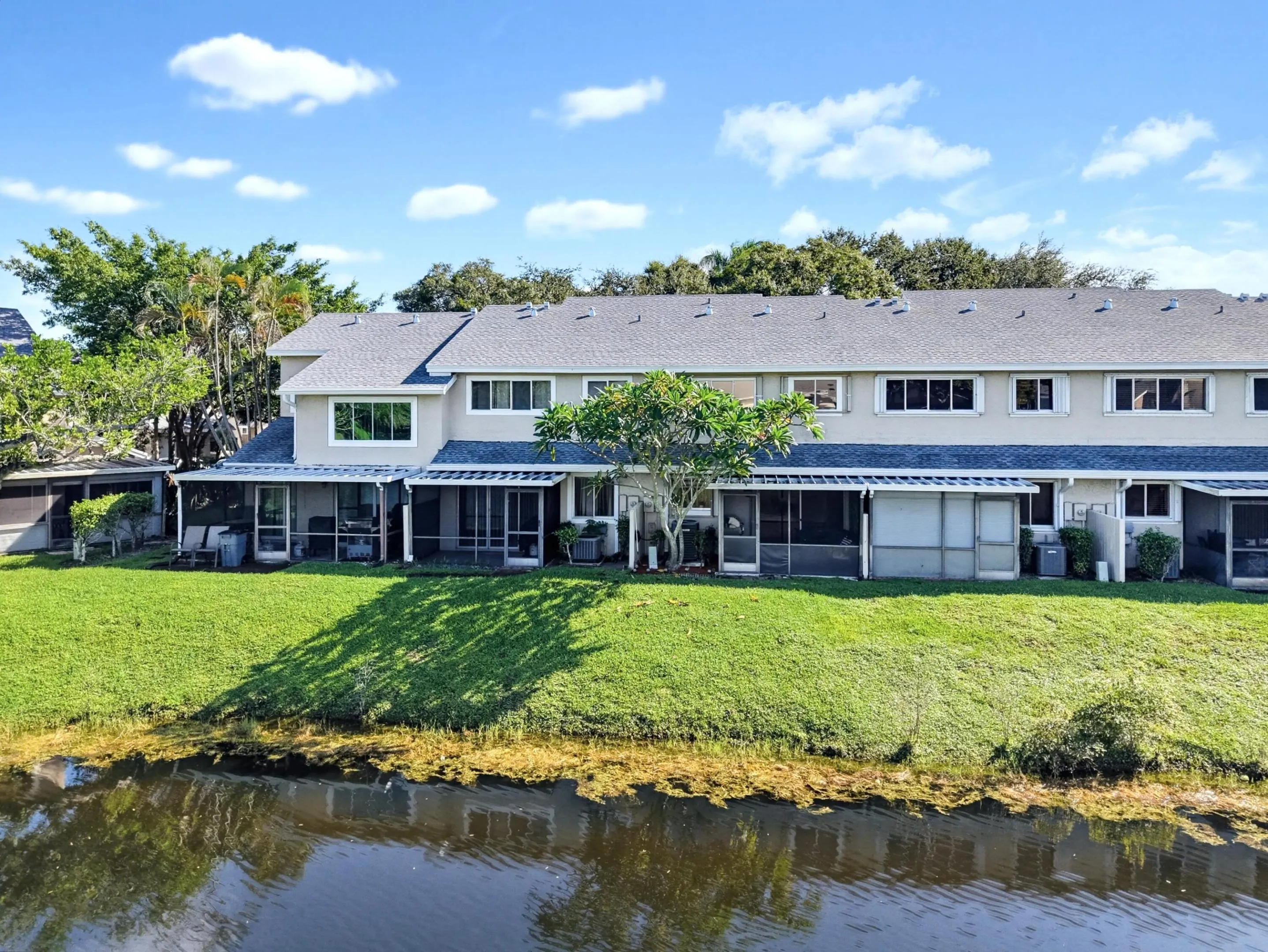 2276 DISCOVERY Circle W #2276