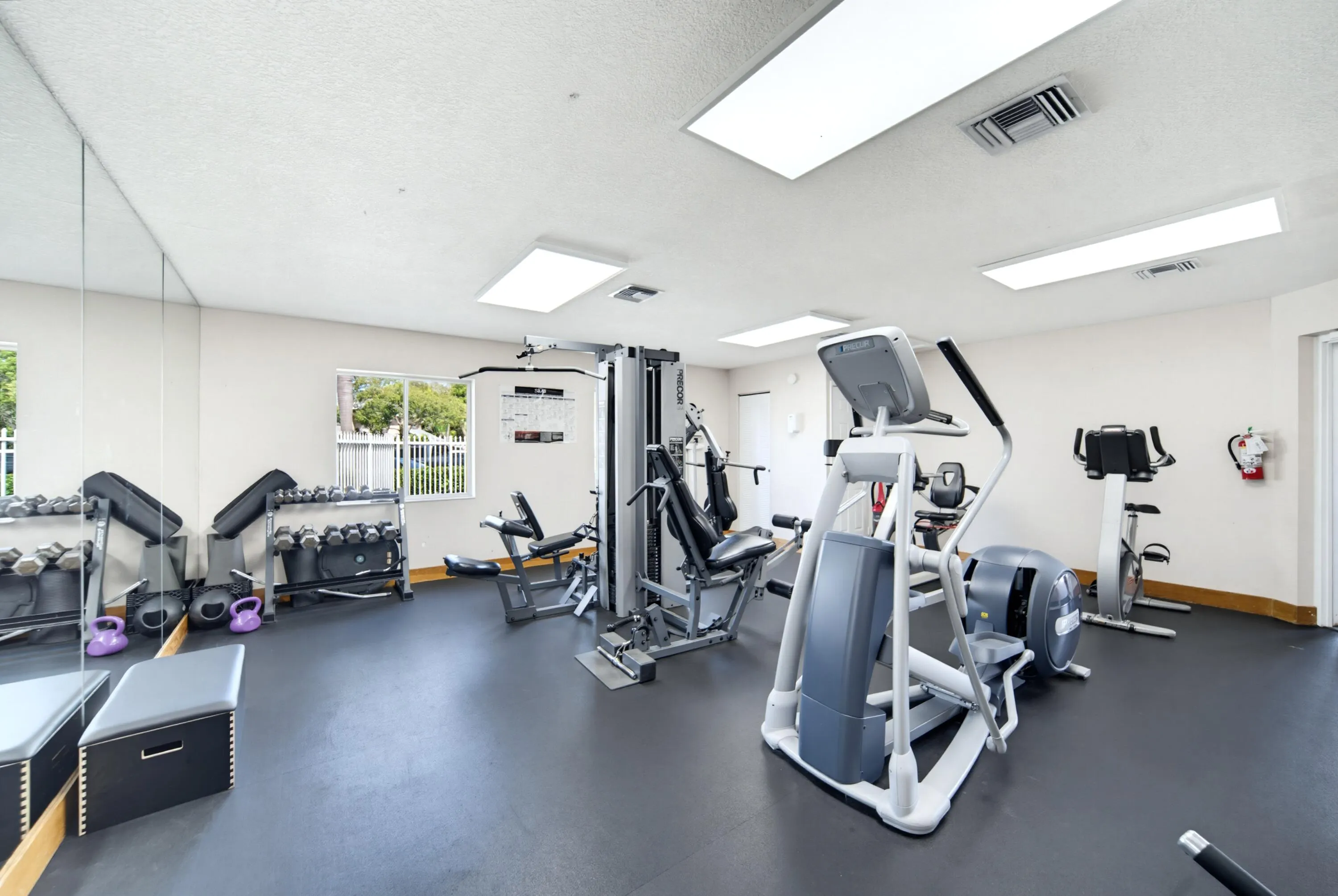 2276 DISCOVERY Circle W #2276