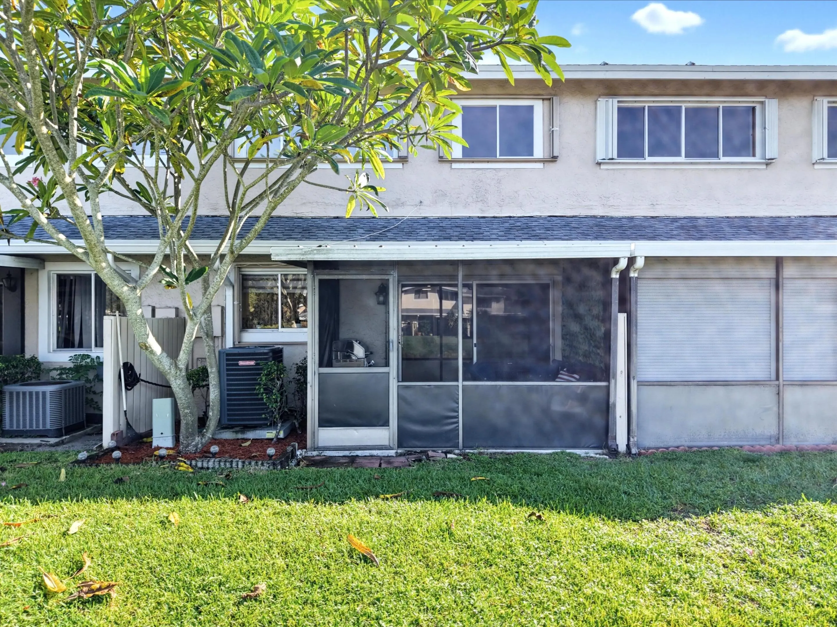 2276 DISCOVERY Circle W #2276