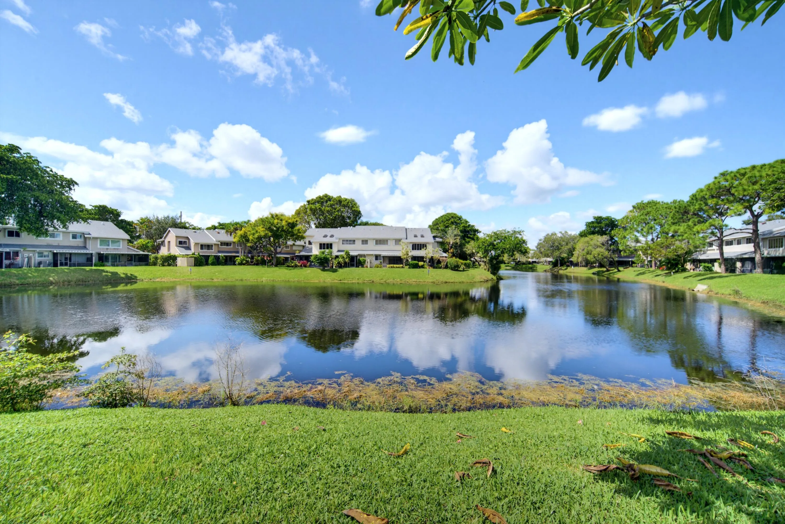2276 DISCOVERY Circle W #2276