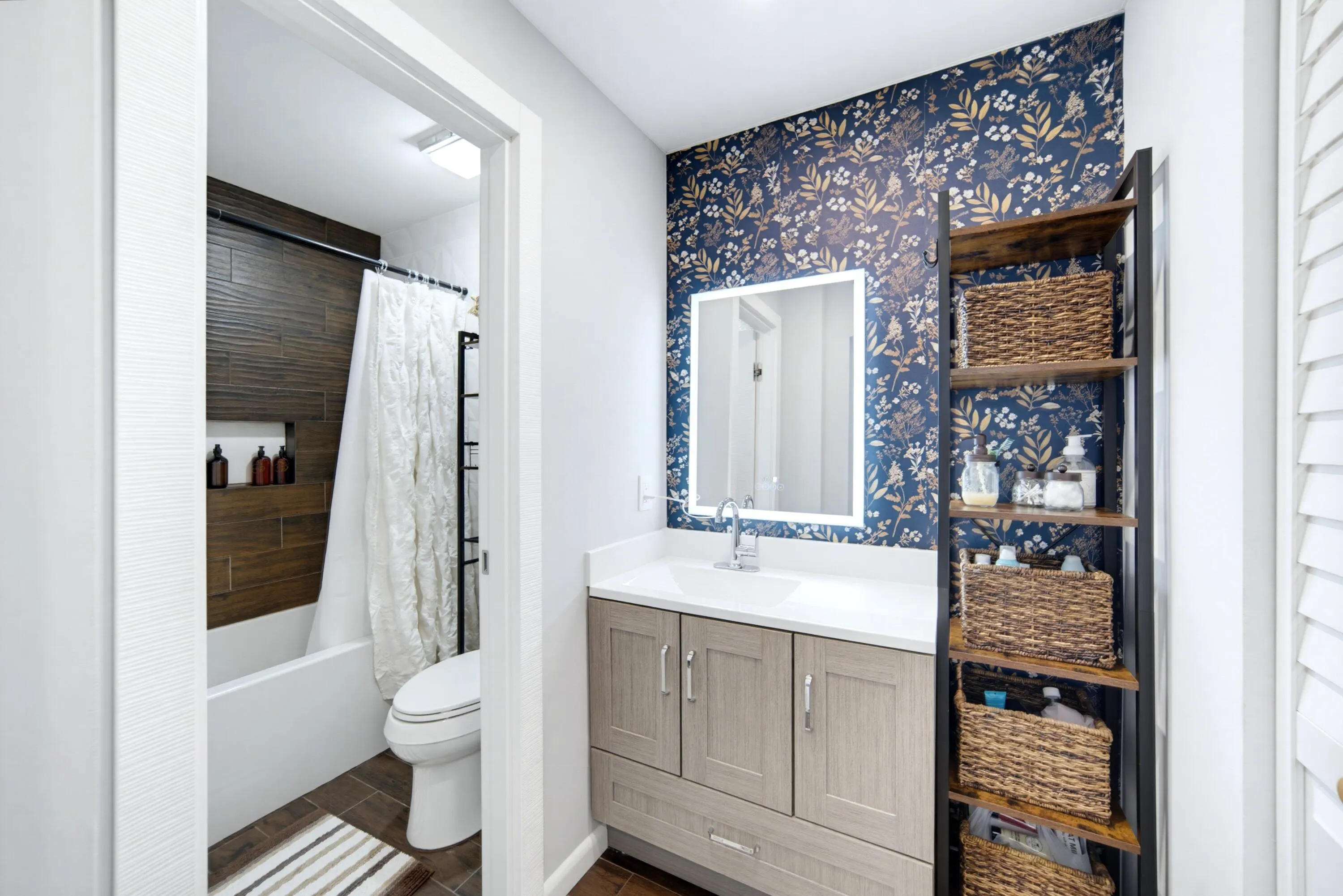 2276 DISCOVERY Circle W #2276