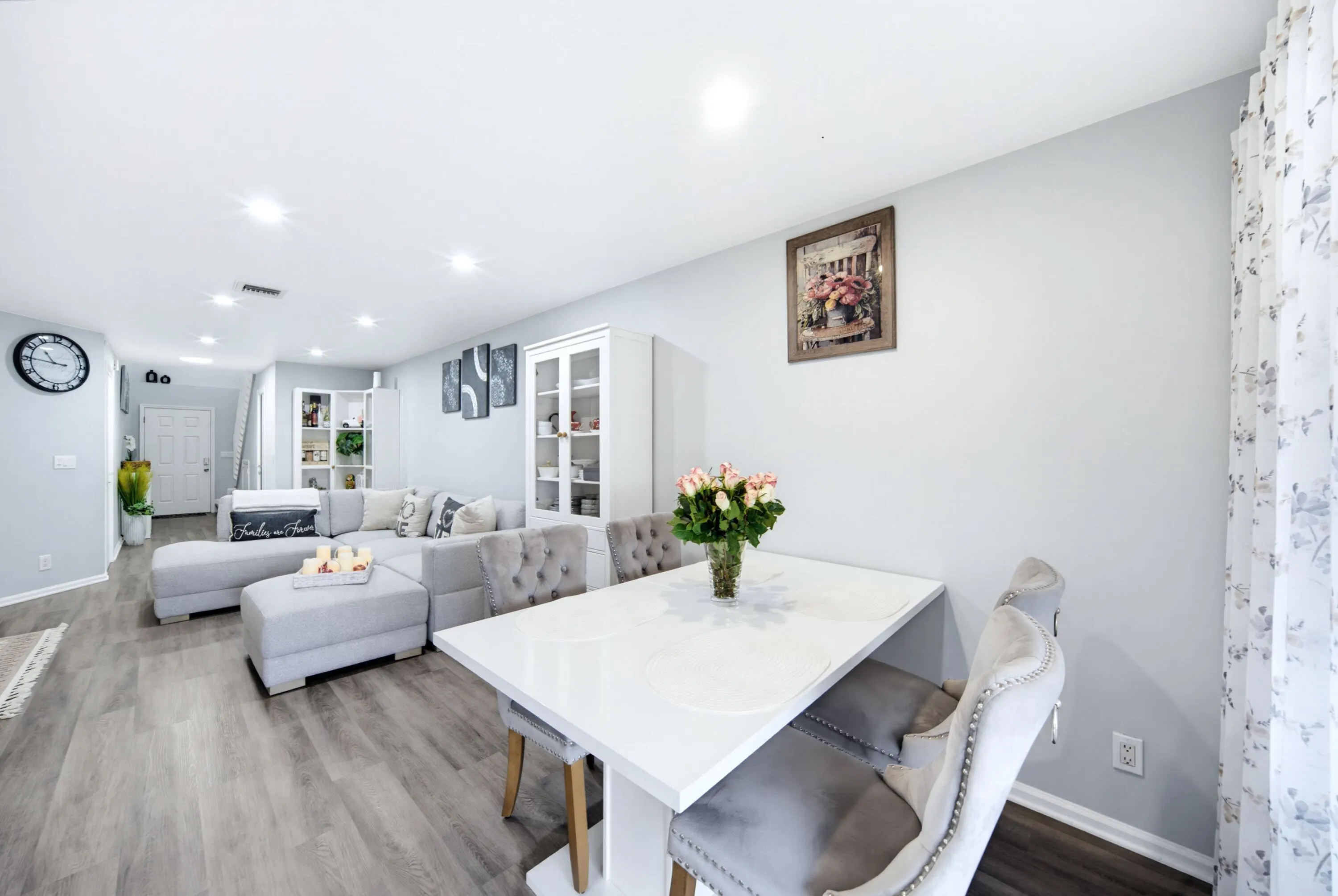 2276 DISCOVERY Circle W #2276