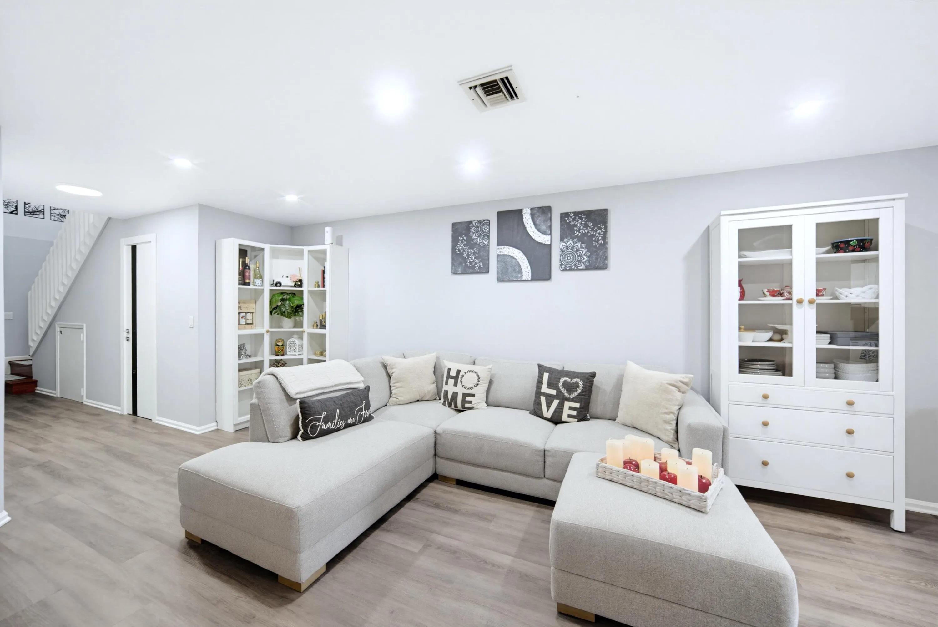 2276 DISCOVERY Circle W #2276