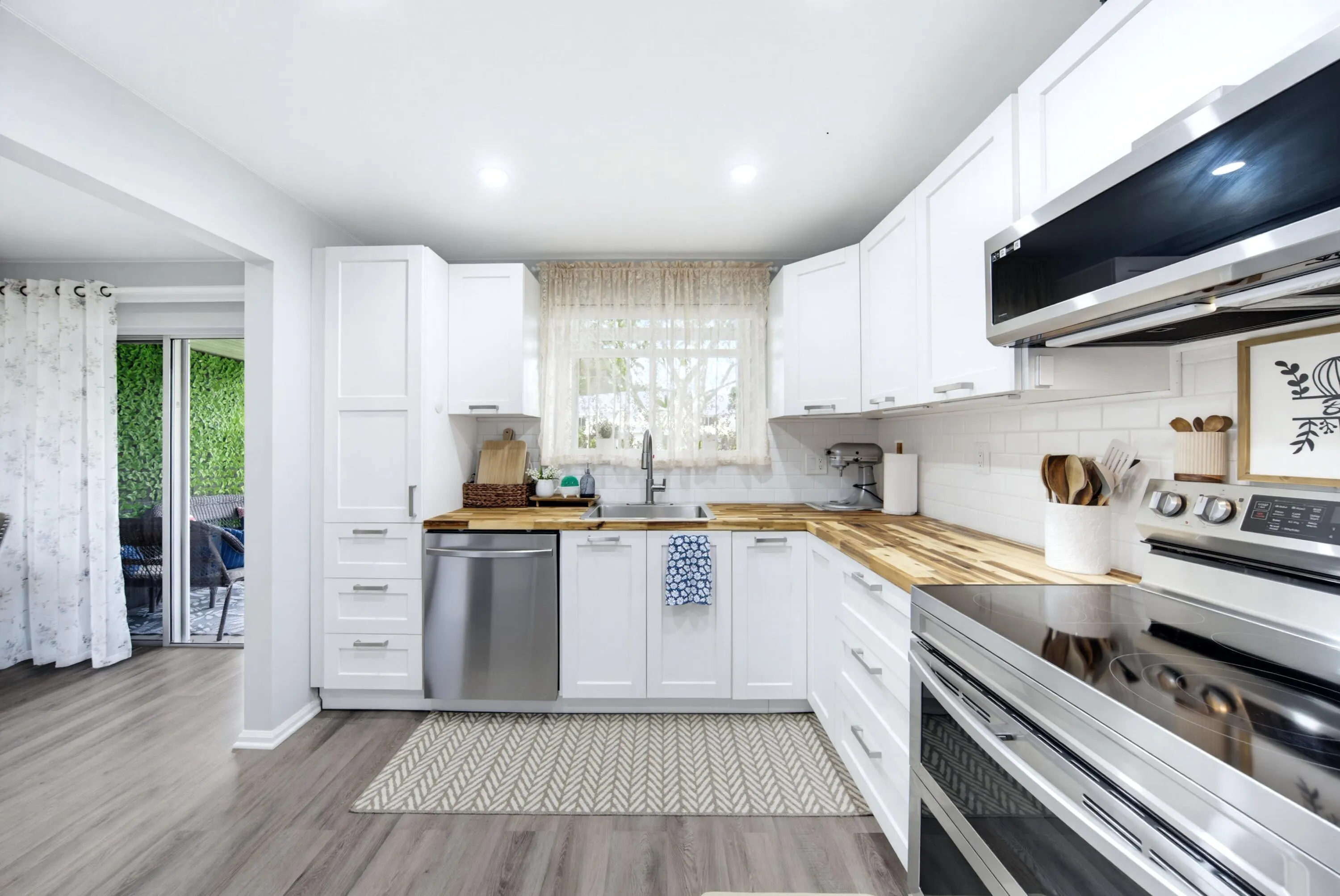 2276 DISCOVERY Circle W #2276