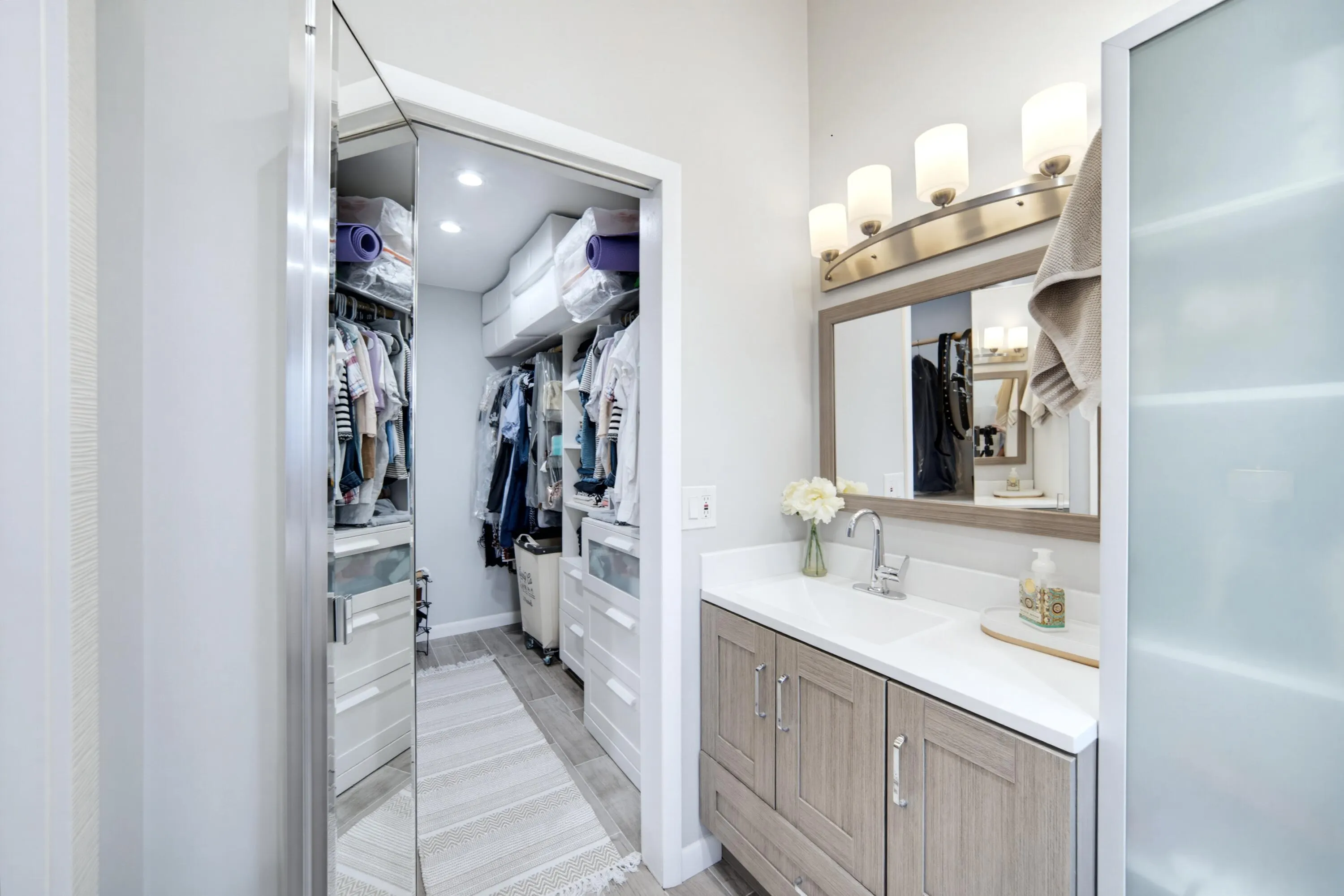 2276 DISCOVERY Circle W #2276