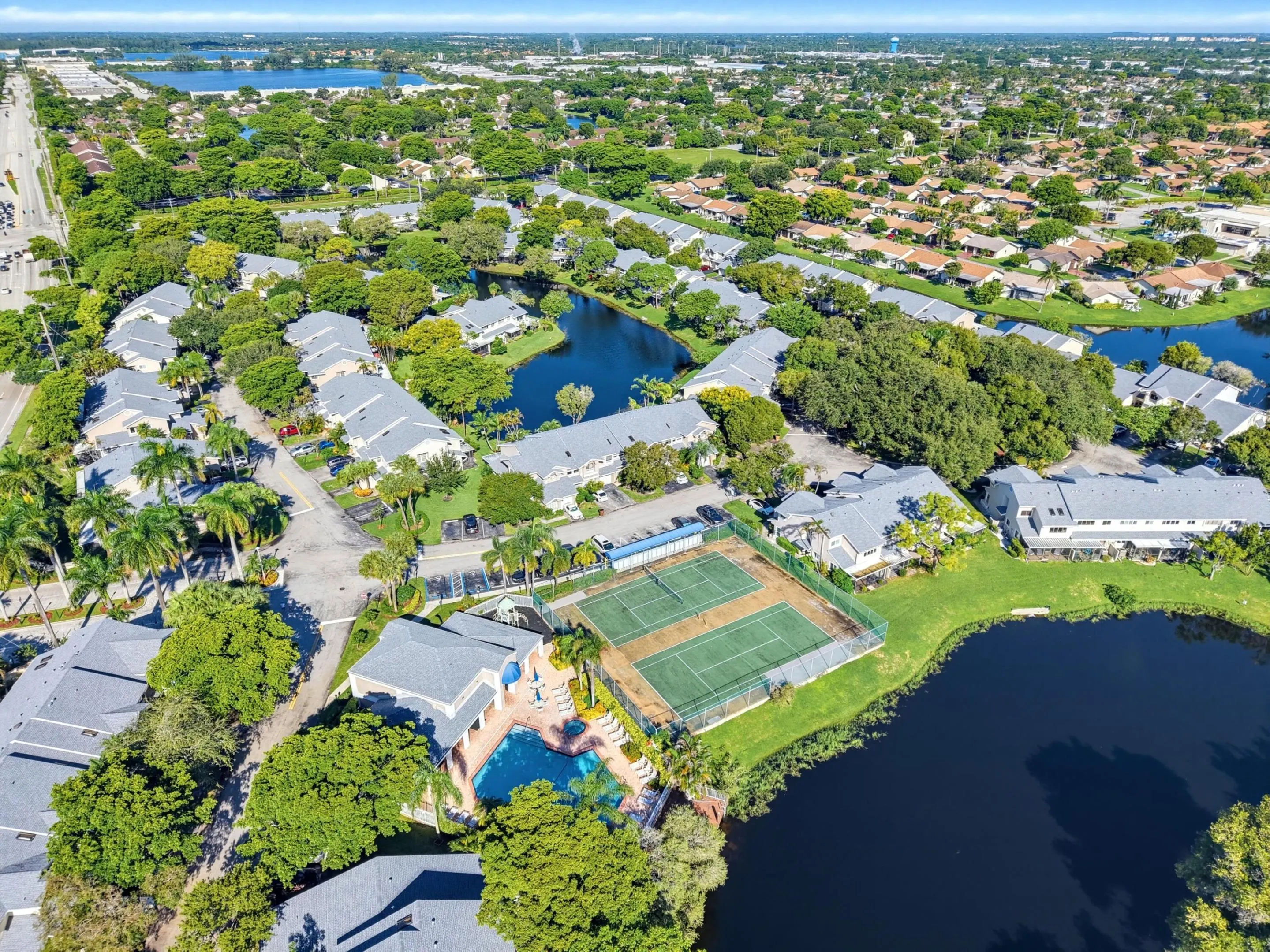 2276 DISCOVERY Circle W #2276