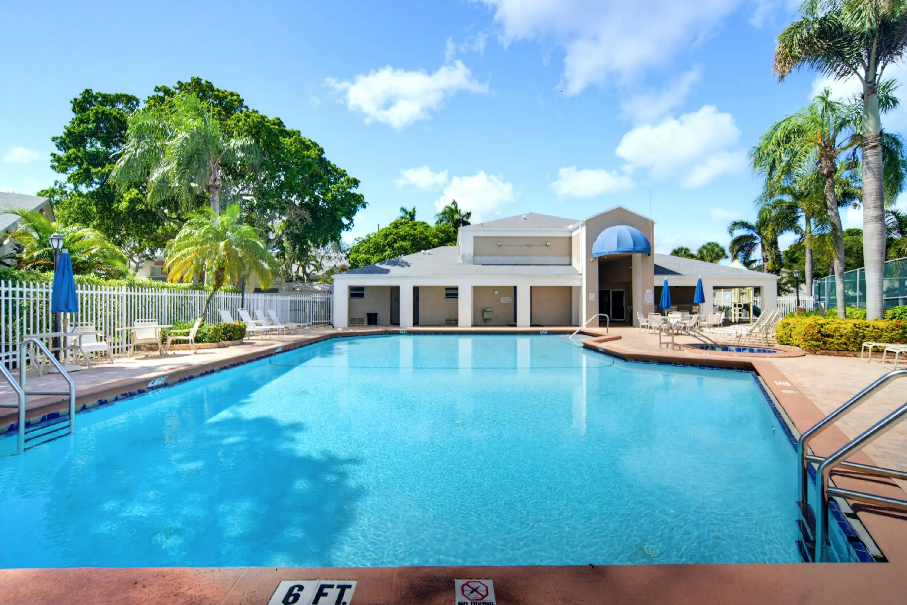 2276 DISCOVERY Circle W #2276