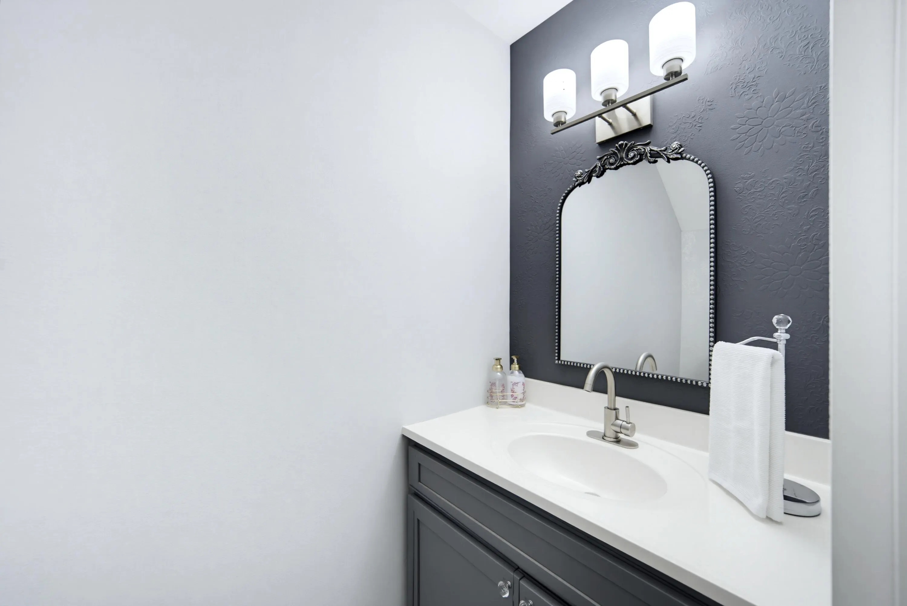 2276 DISCOVERY Circle W #2276