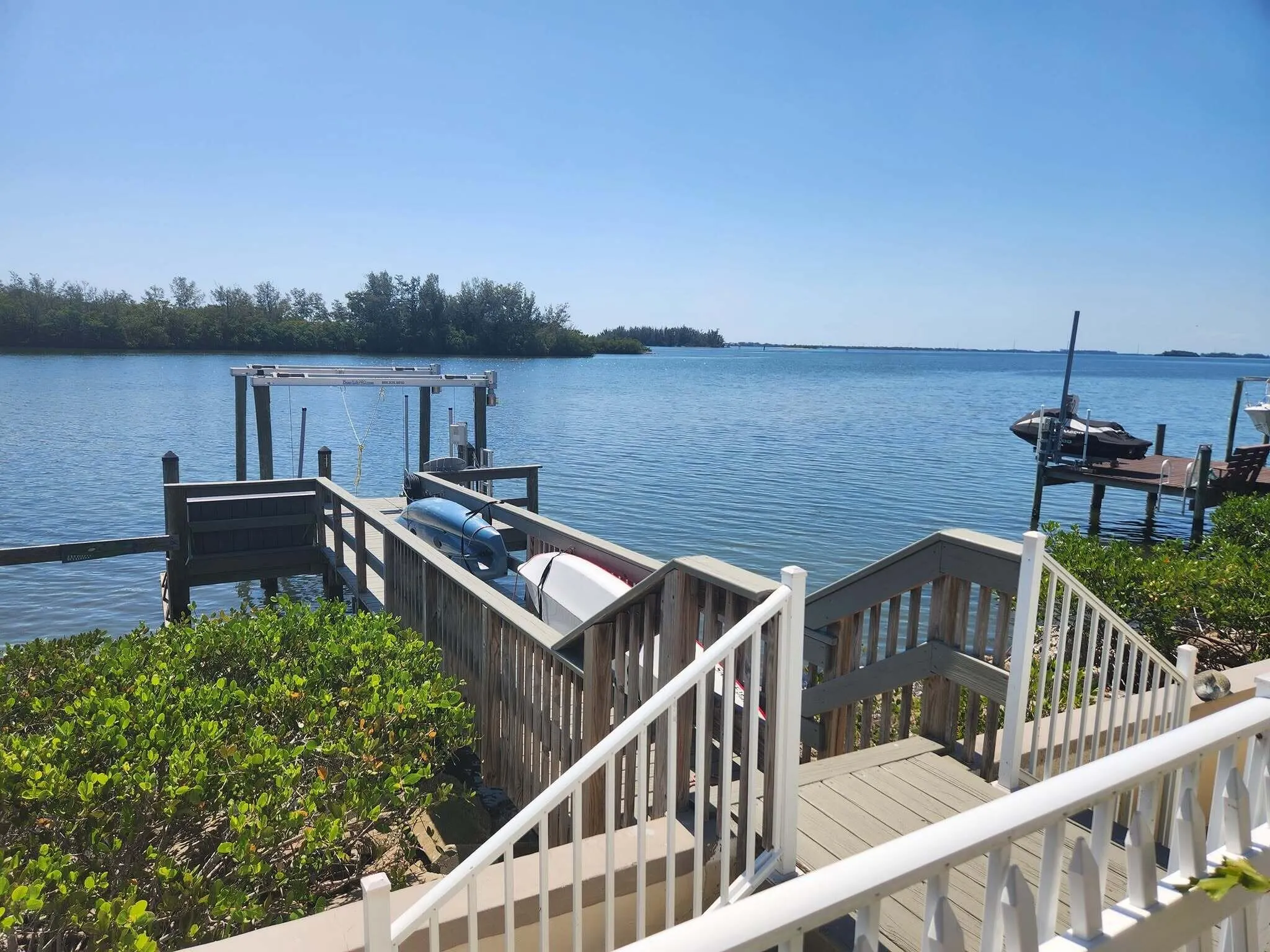 113 E Harbor Drive