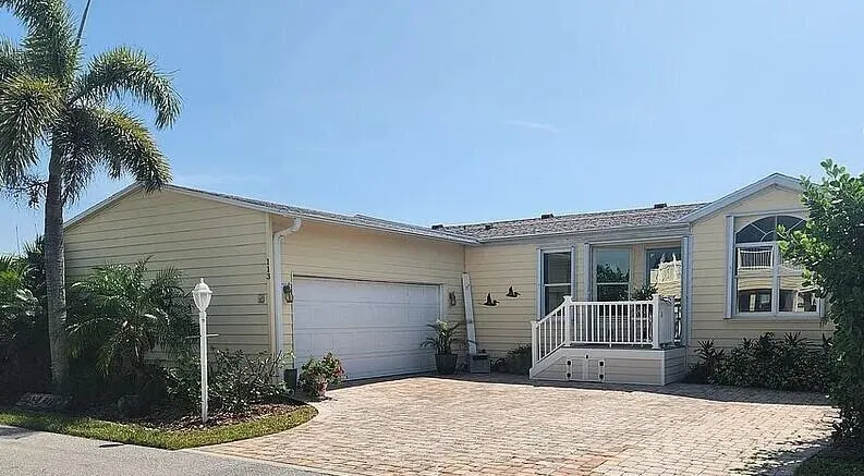 113 E Harbor Drive
