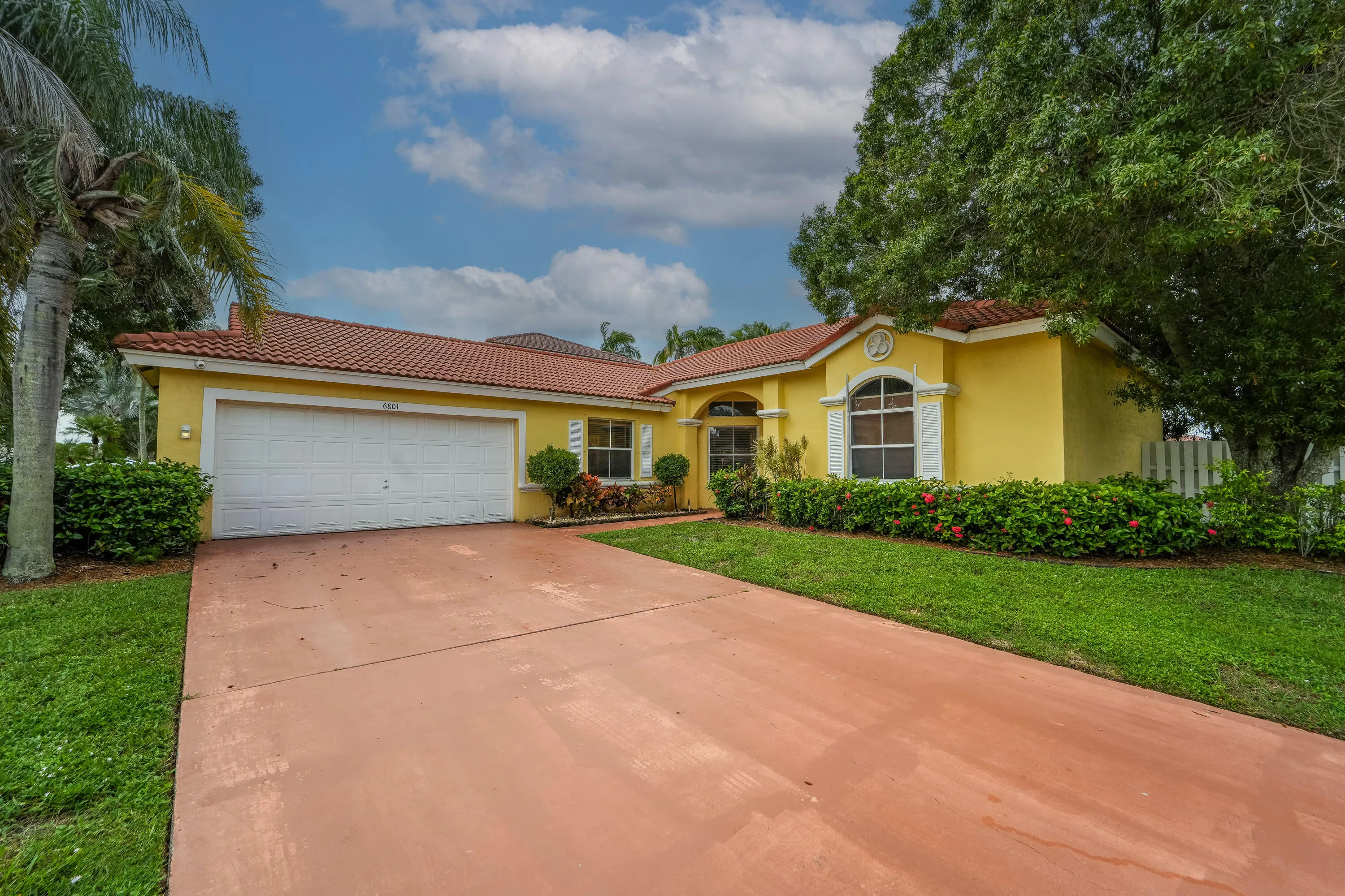 6801 Las Colinas Lane