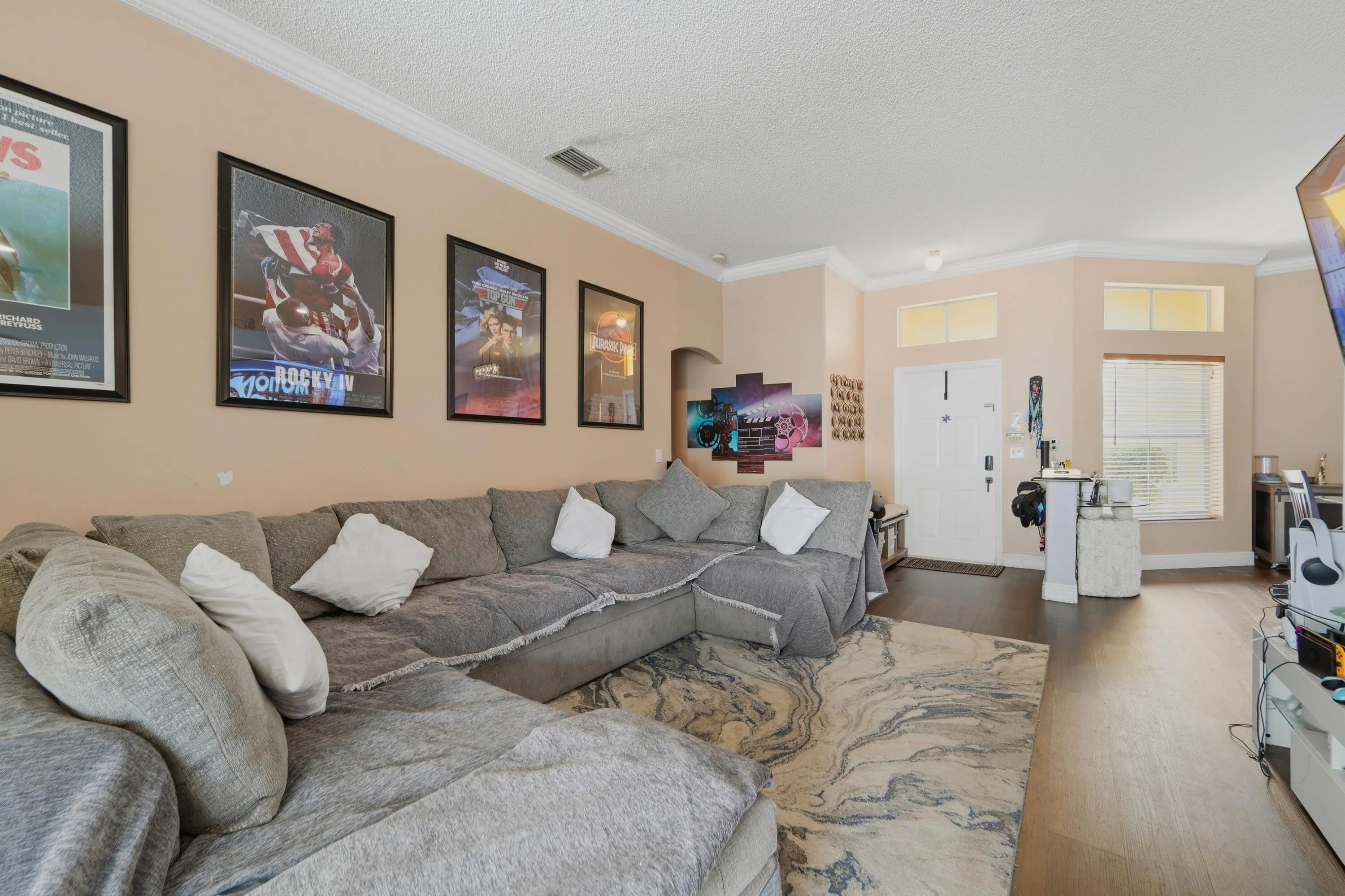 6801 Las Colinas Lane
