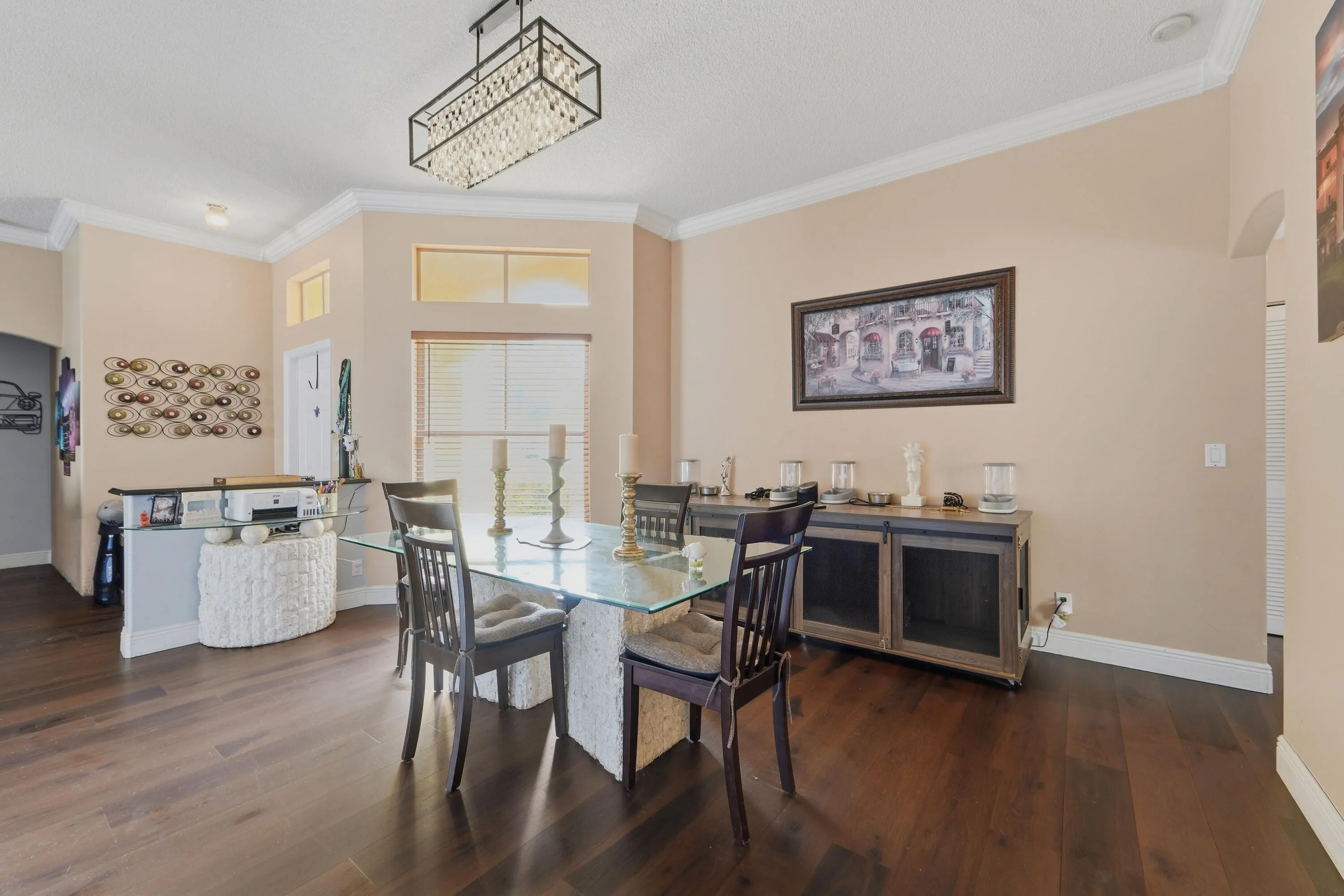 6801 Las Colinas Lane