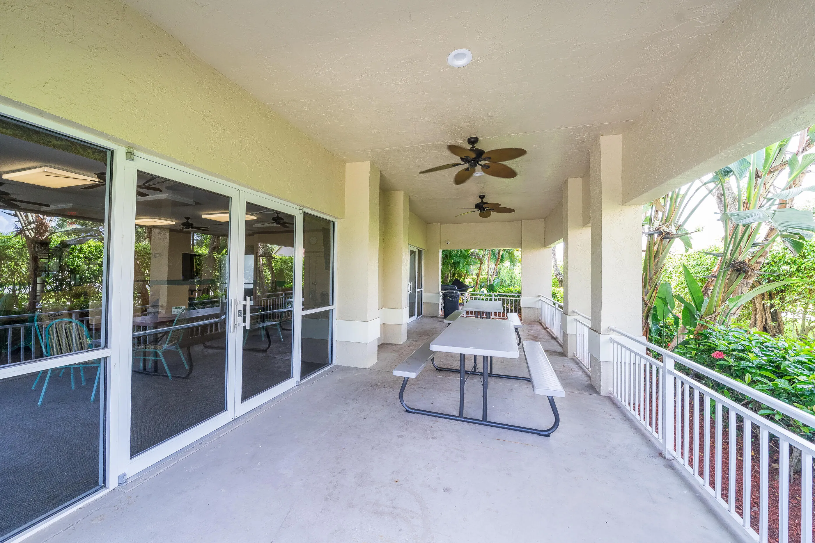 6801 Las Colinas Lane