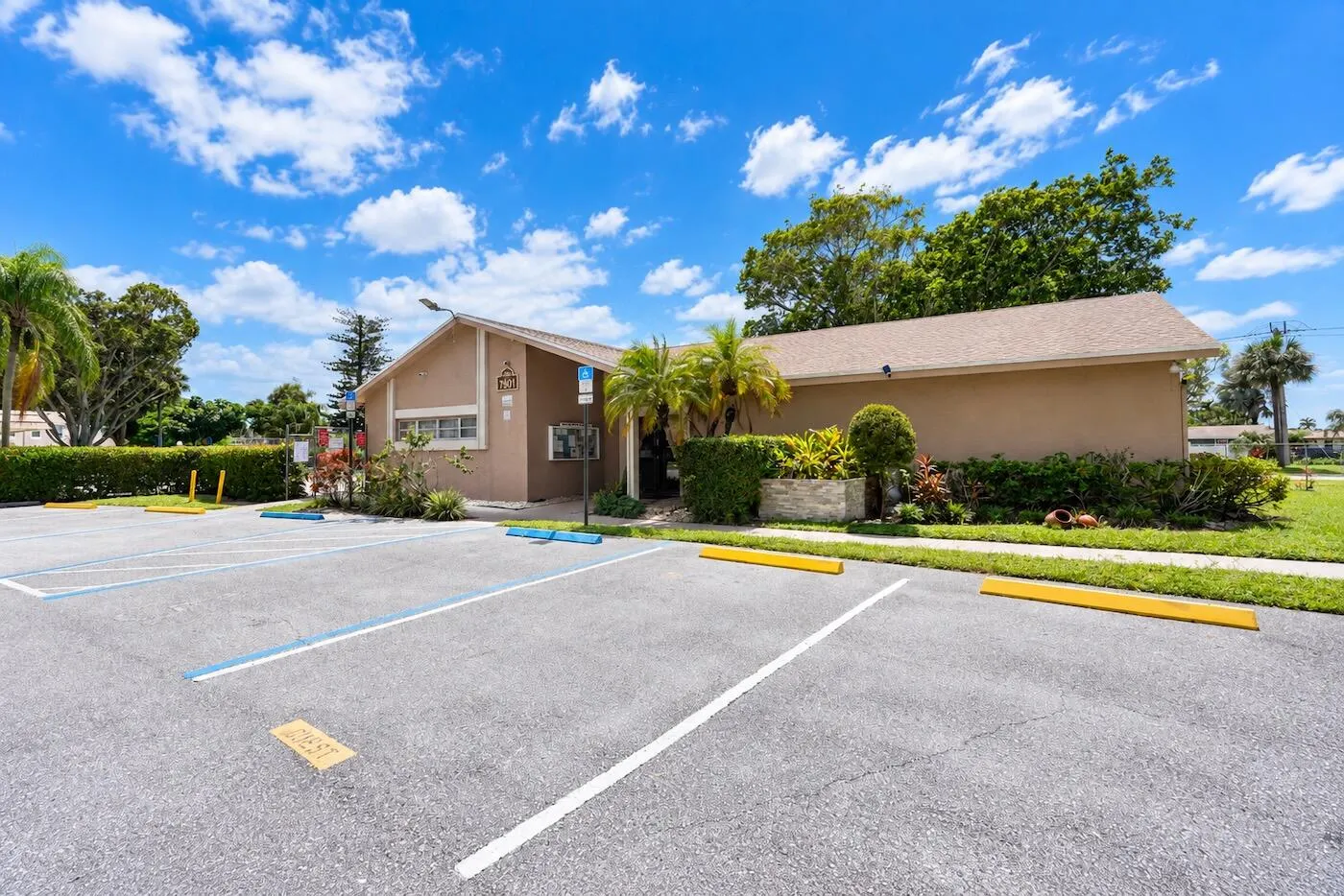 950 NW 80TH Avenue #104