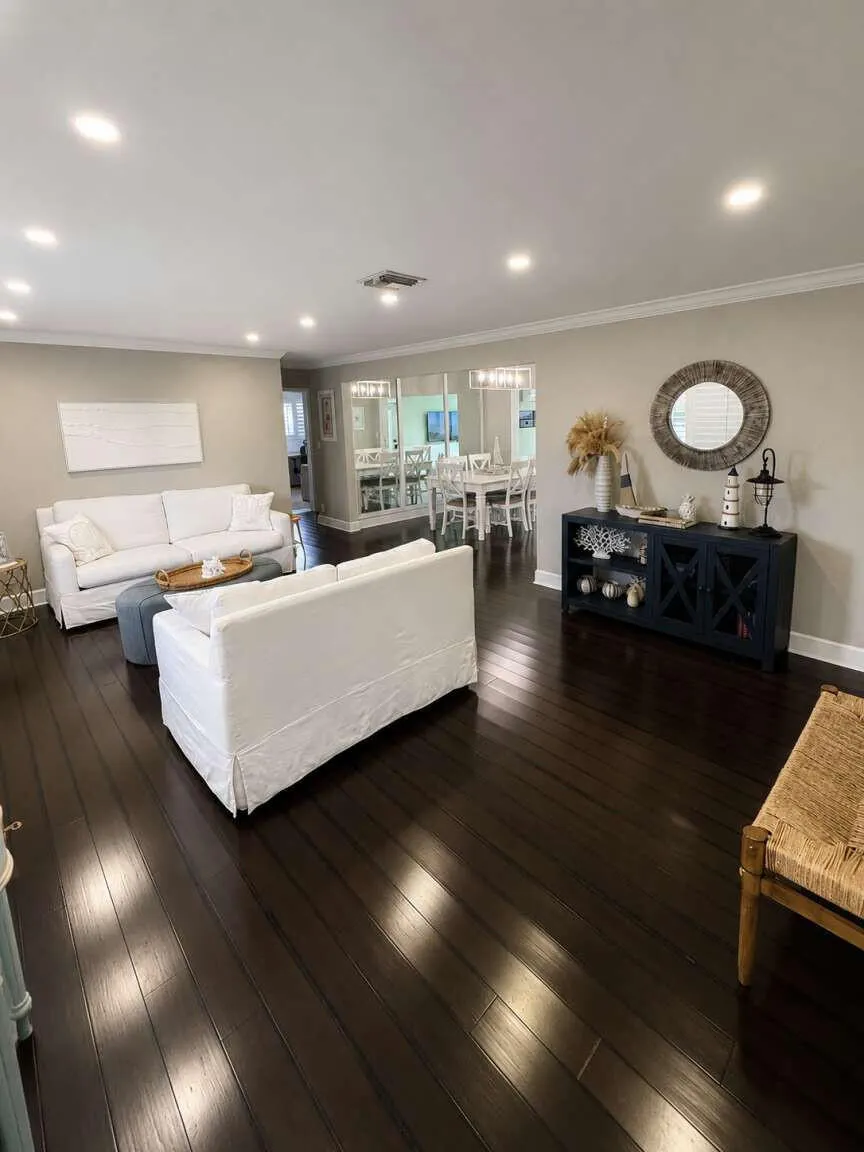 918 SE 15TH Court