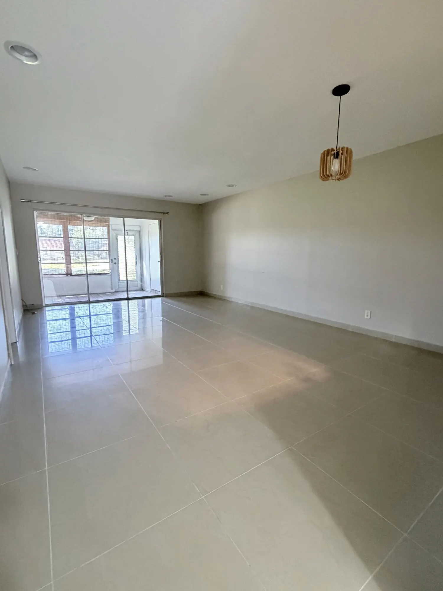 630 MARLBORO Oval #B