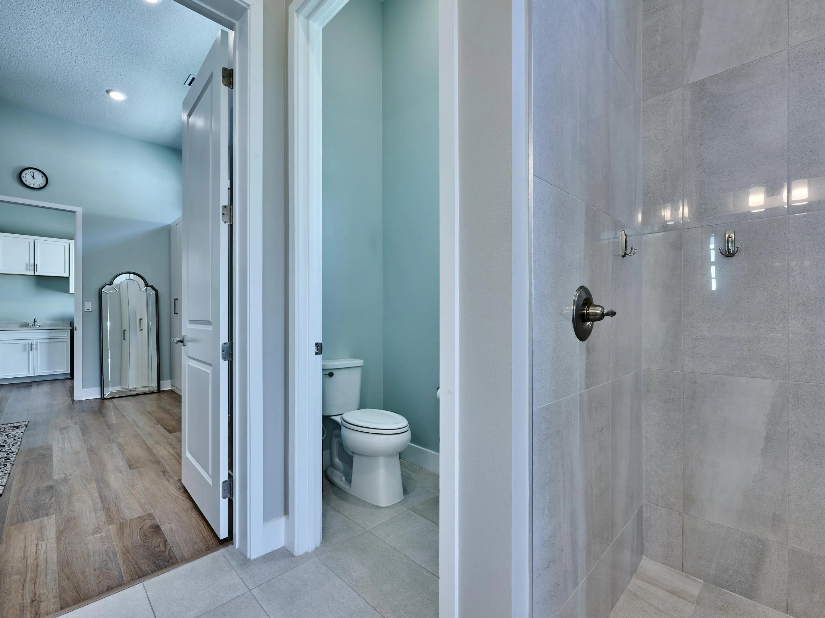 7832 DEER LAKE Court