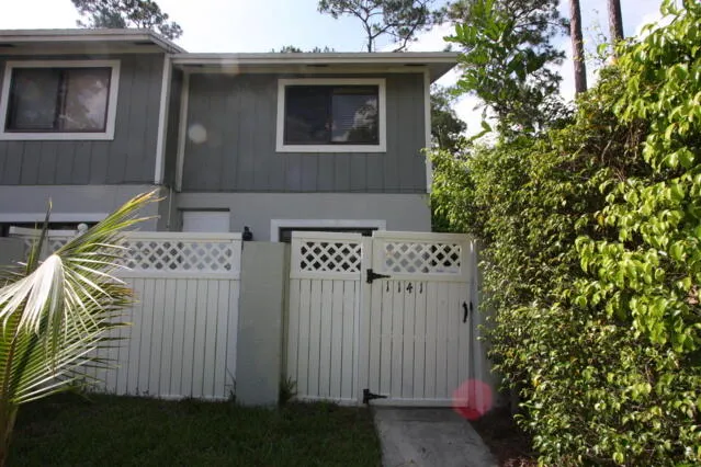 1141 GOLDENROD Road