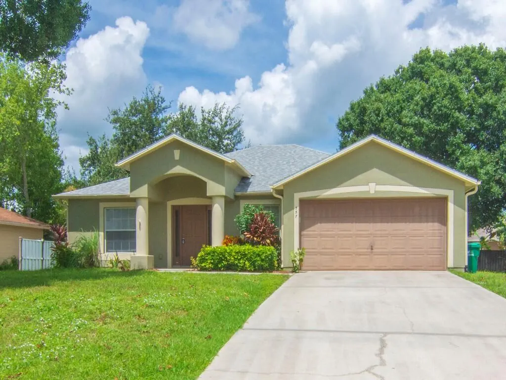 557 BROWNING Terrace