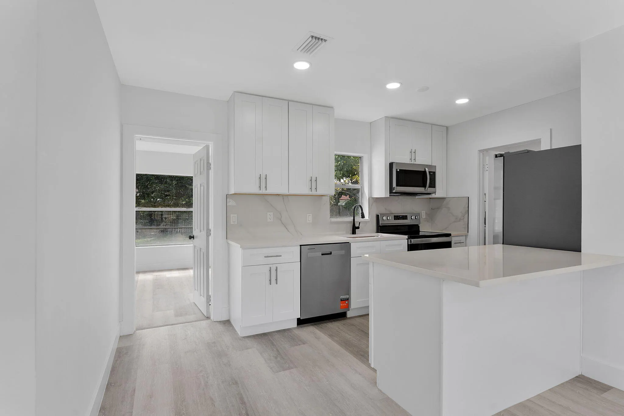 324 NW 3rd Street