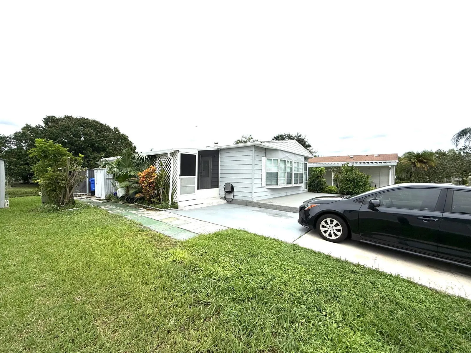 3319 NW 64th Court