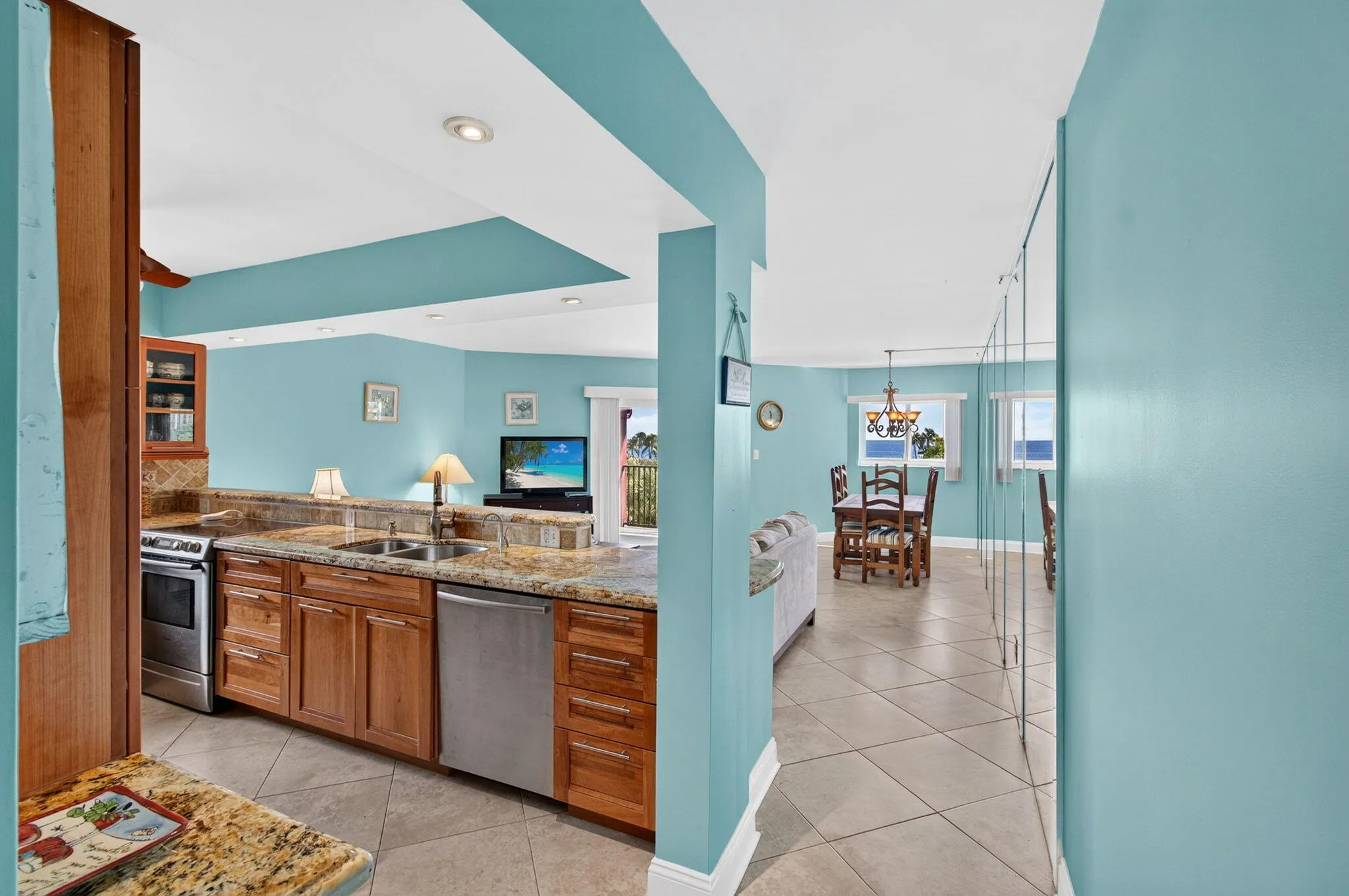 180 SE 20th Avenue #403