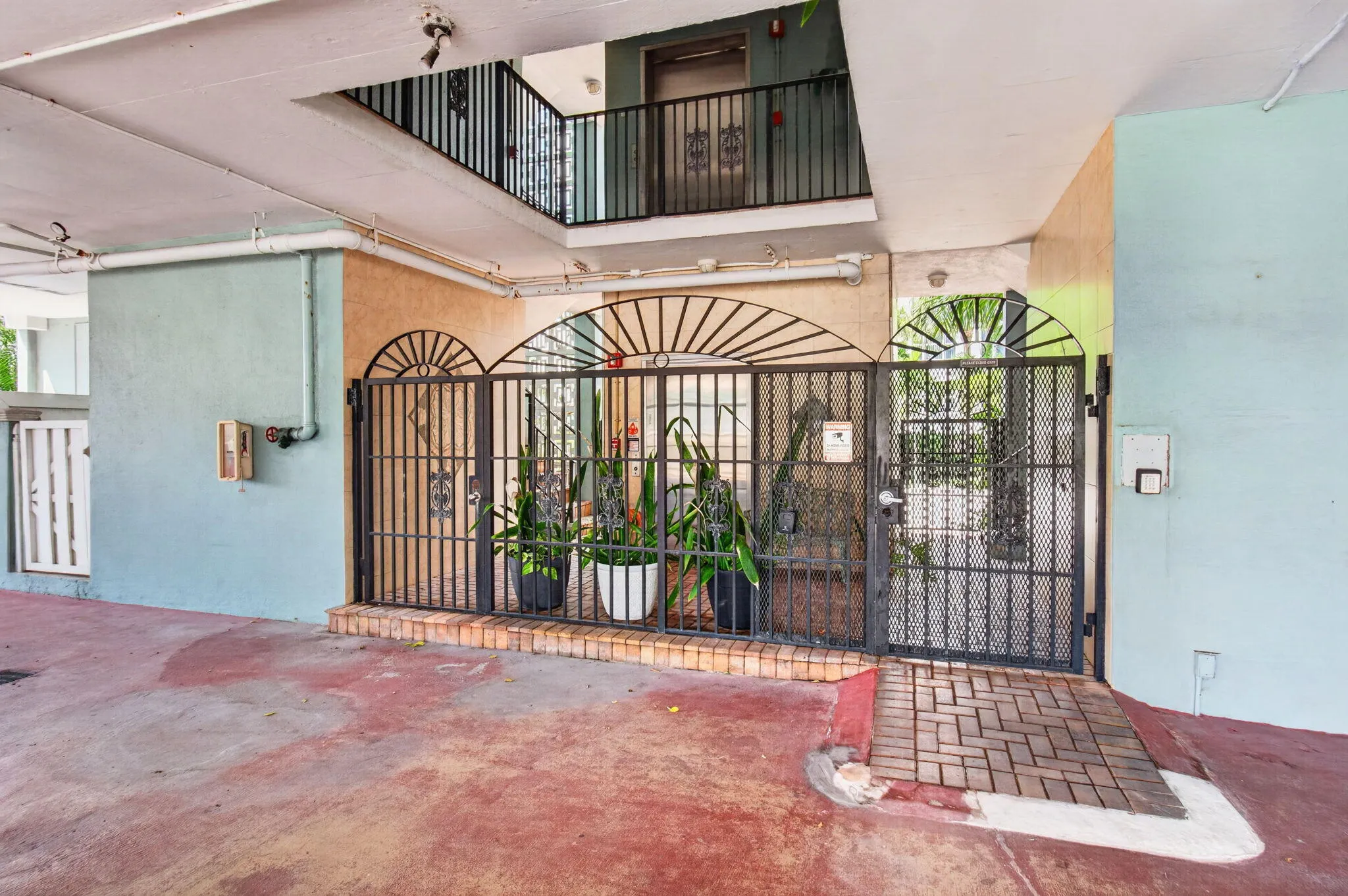180 SE 20th Avenue #403
