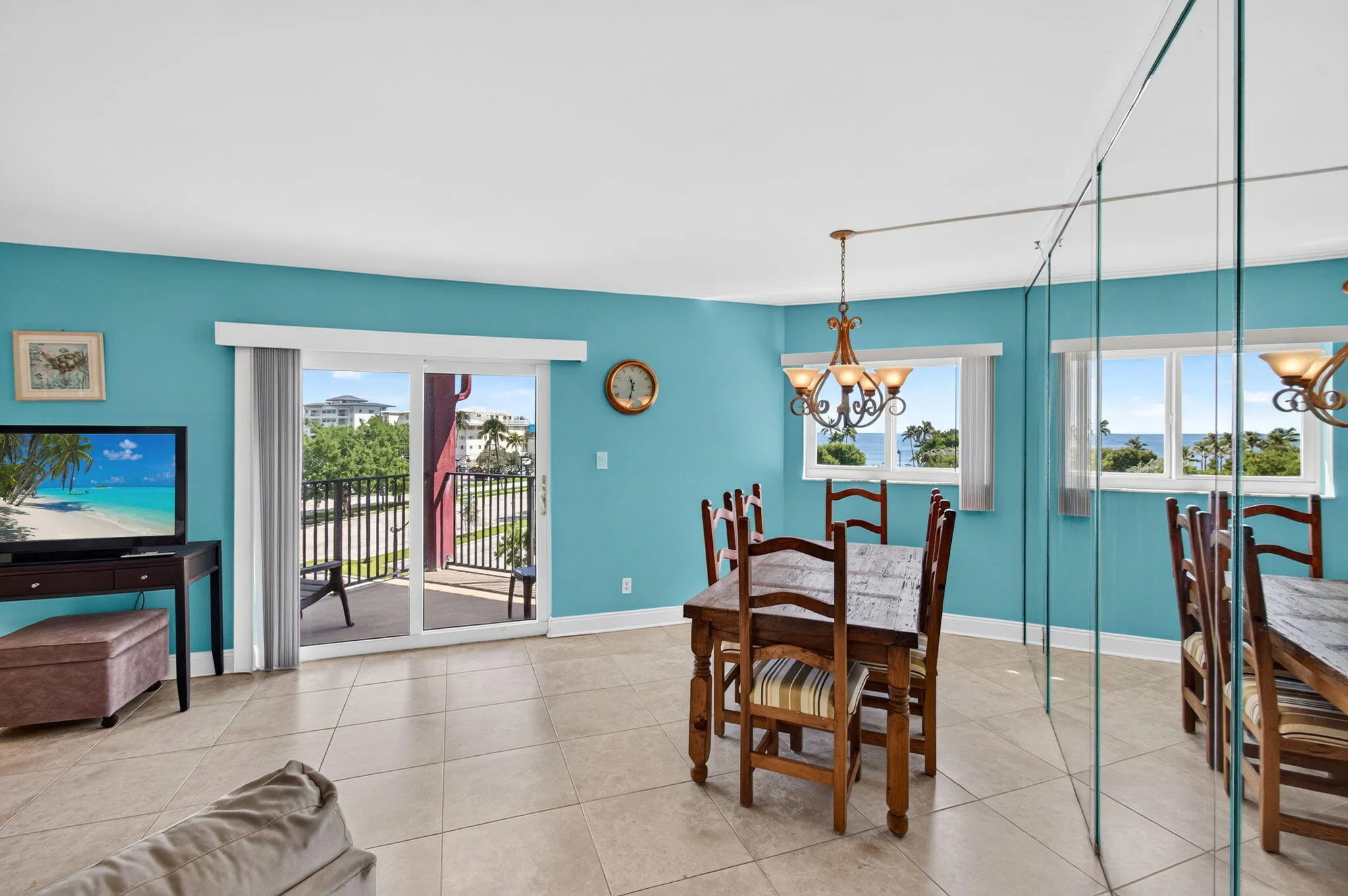 180 SE 20th Avenue #403