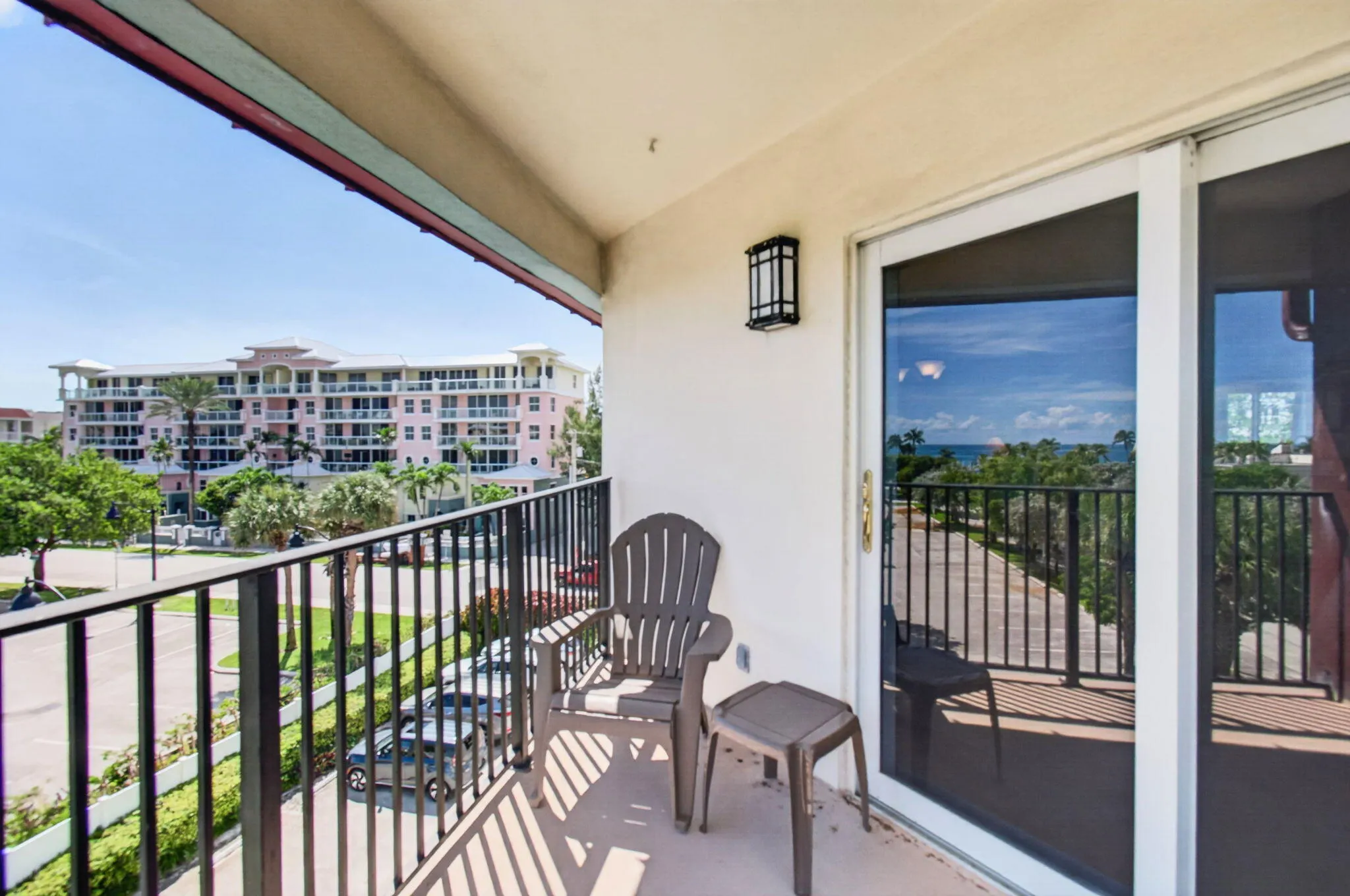 180 SE 20th Avenue #403
