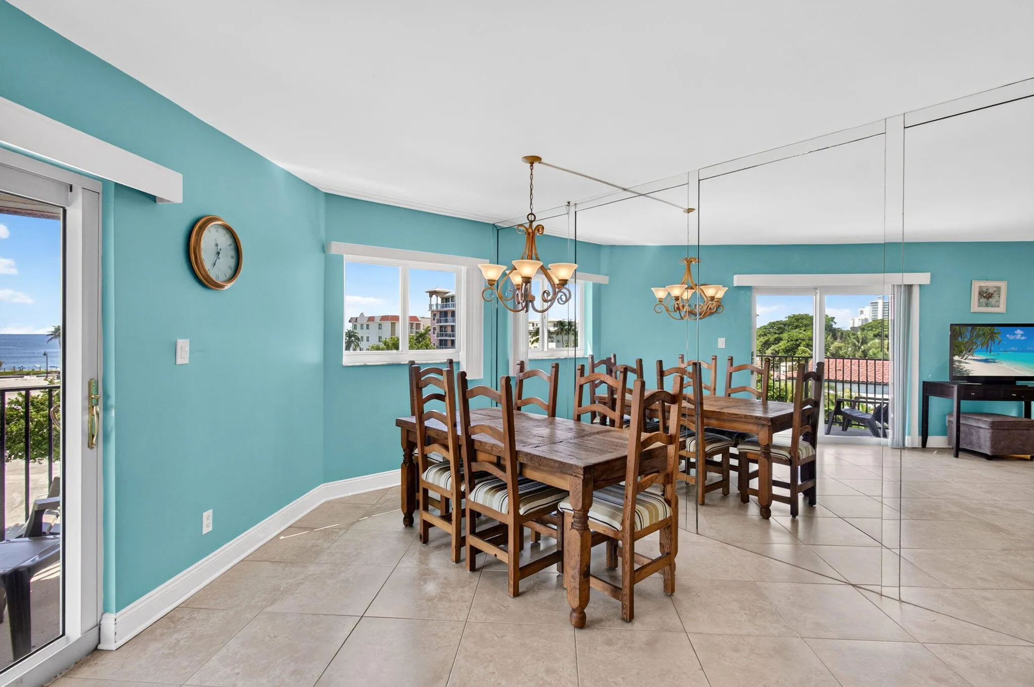 180 SE 20th Avenue #403