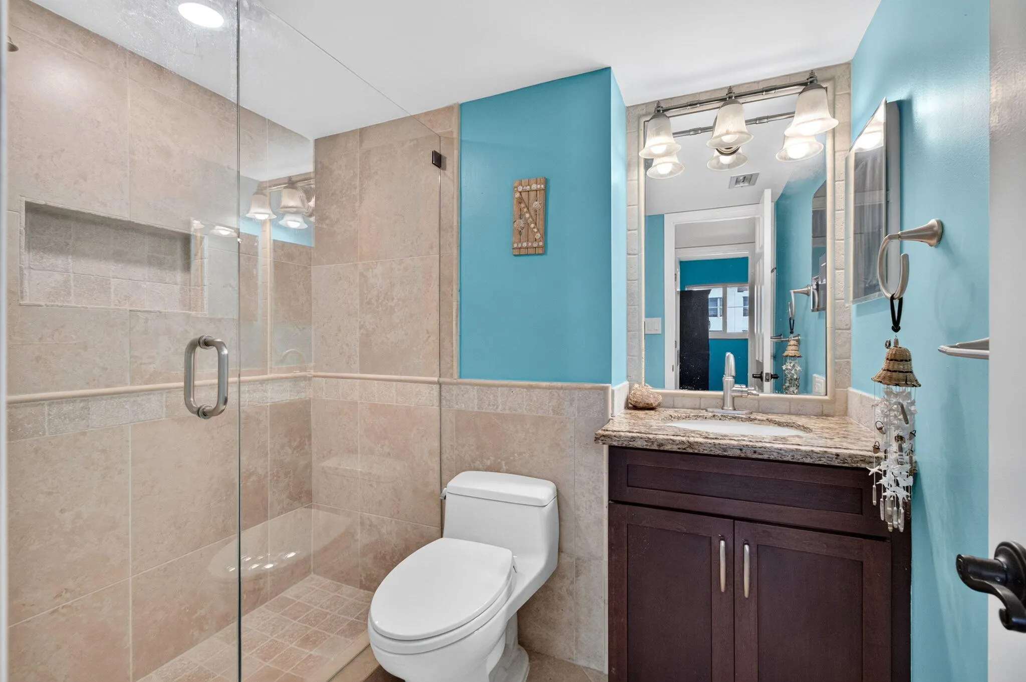 180 SE 20th Avenue #403