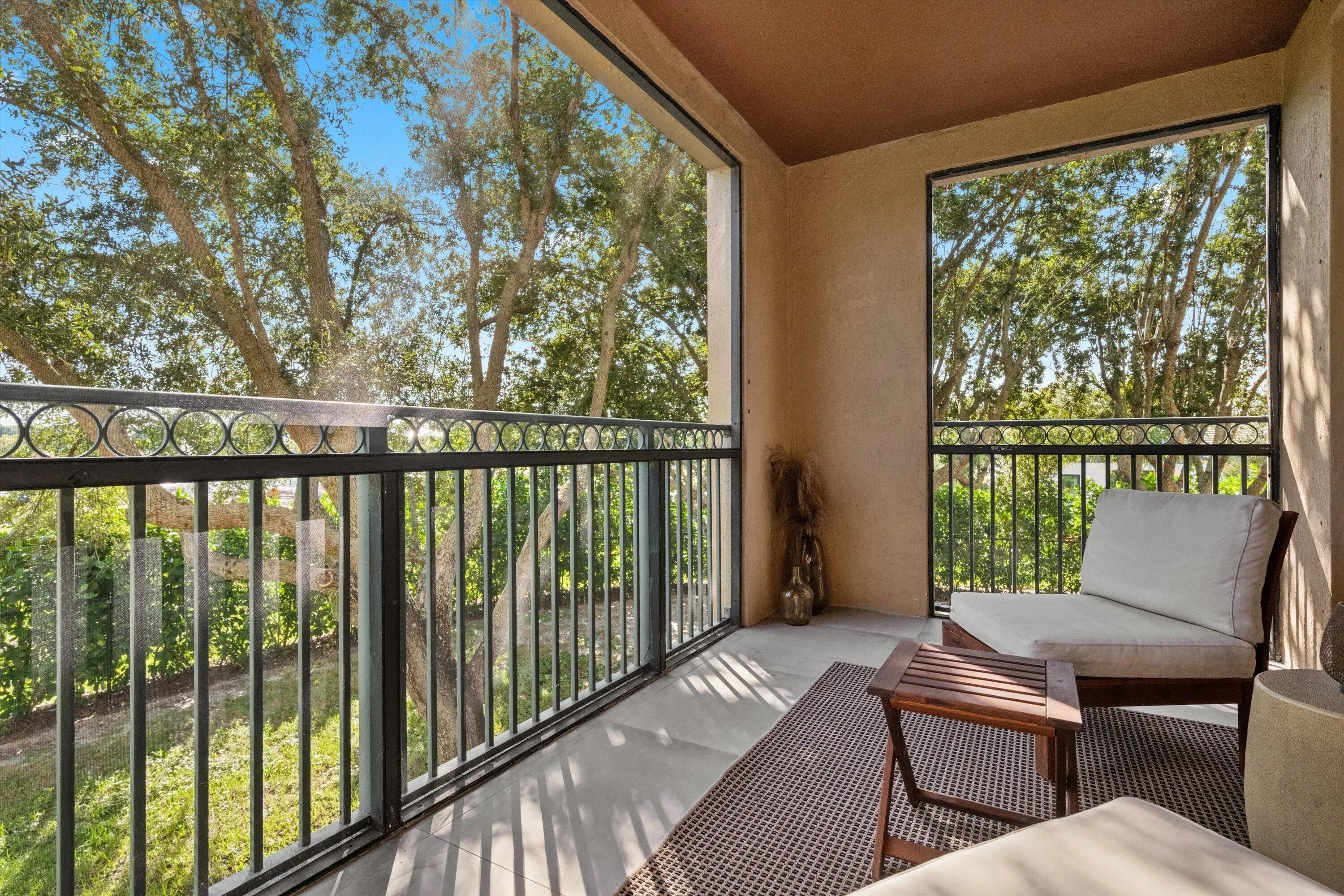 11750 SAINT ANDREWS Place #208