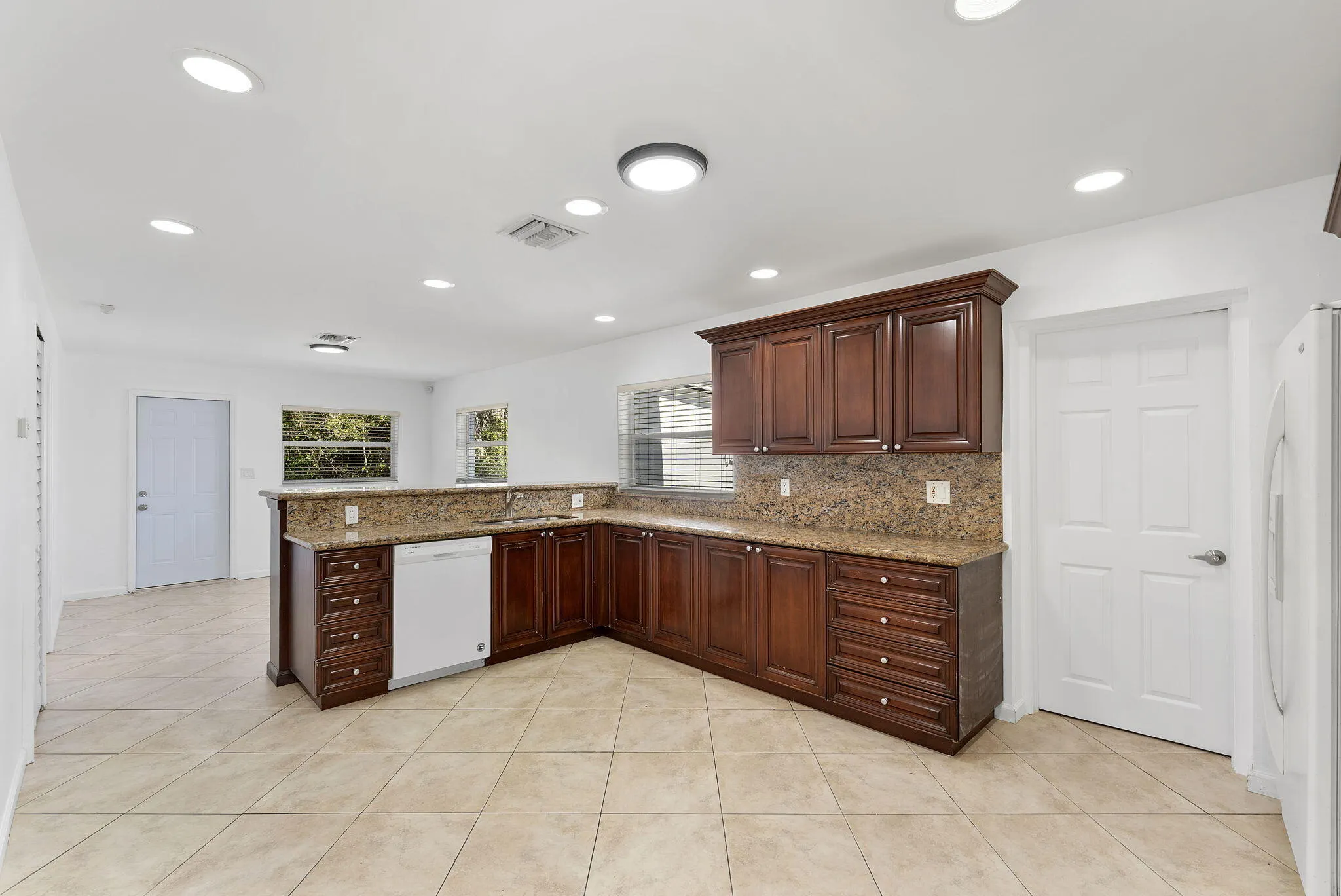 105 NW 7th Court